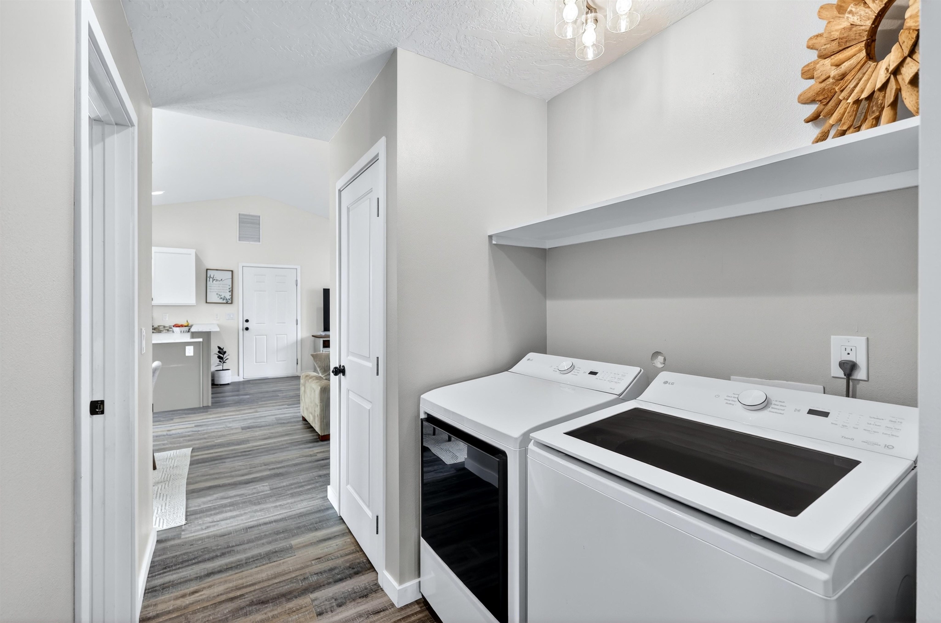817 Park St - Photo 17
