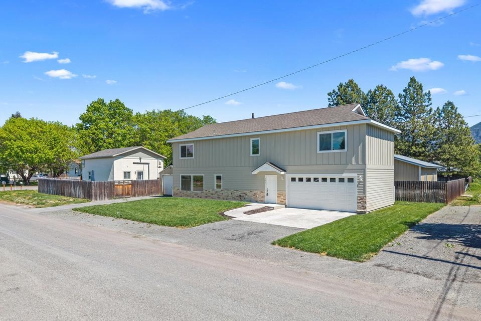 915 W Main St - Photo 4