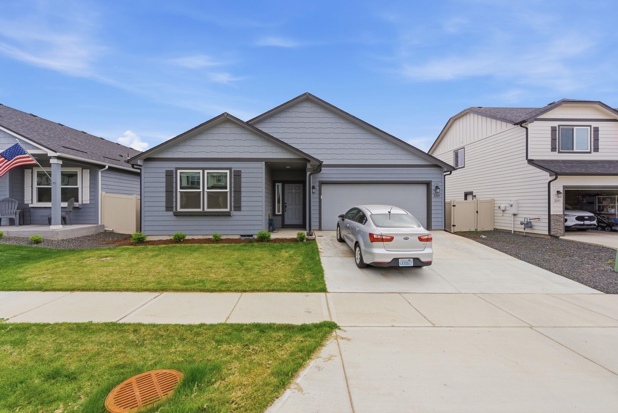2245 W Jay Ave - Photo 1