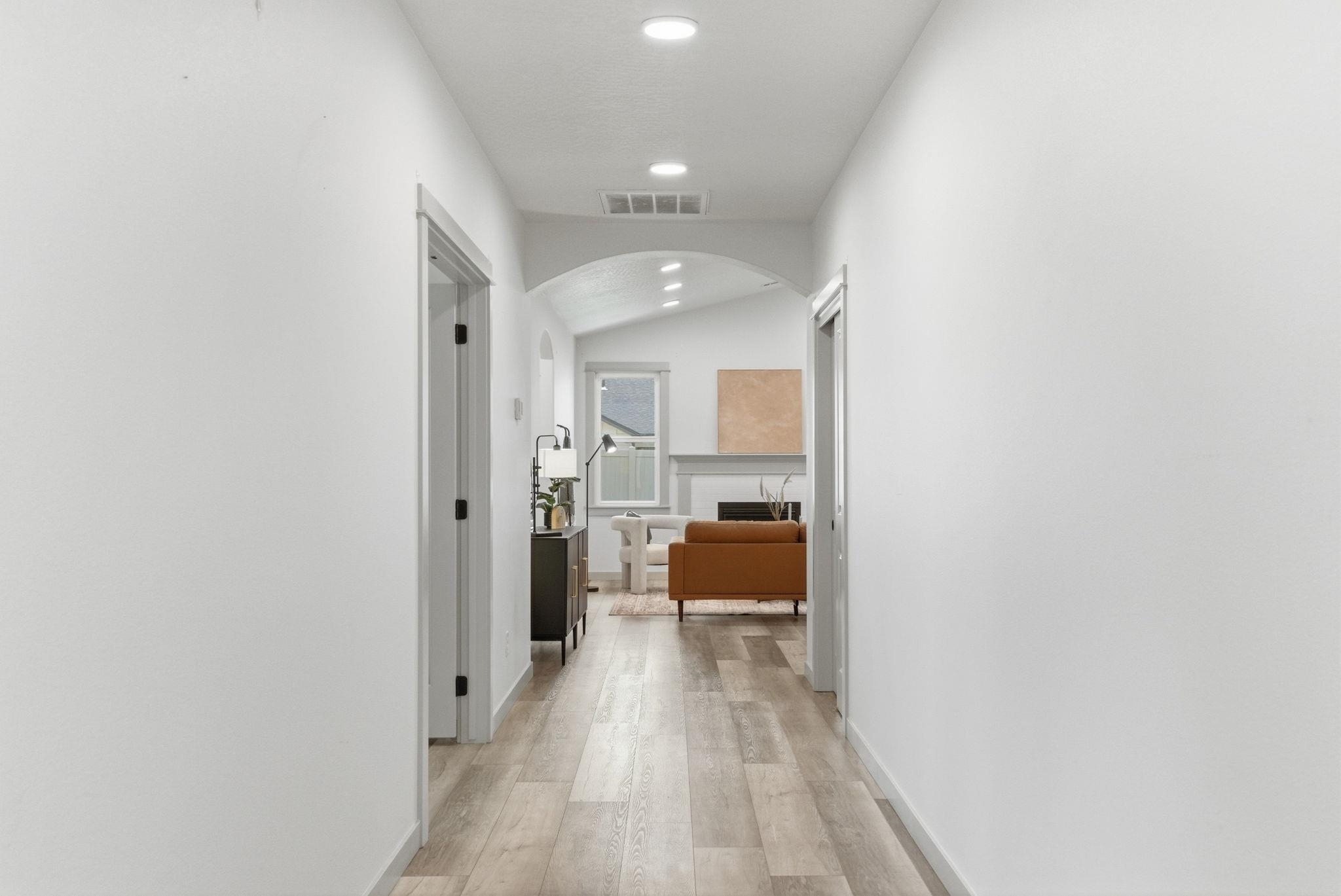 2245 W Jay Ave - Photo 3