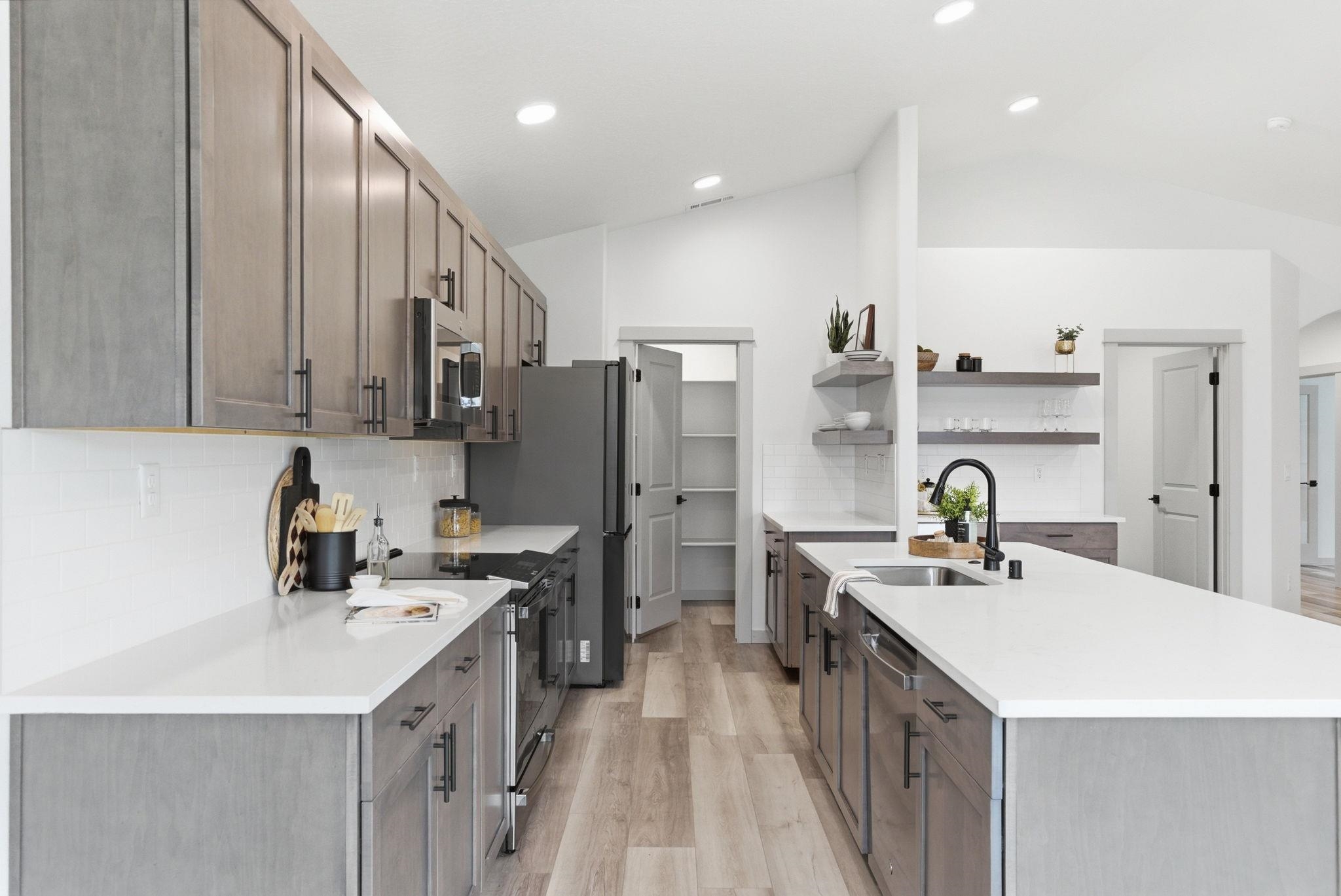 2245 W Jay Ave - Photo 24