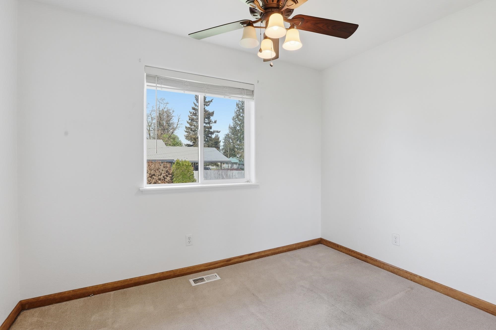123 N STEVENS St - Photo 15