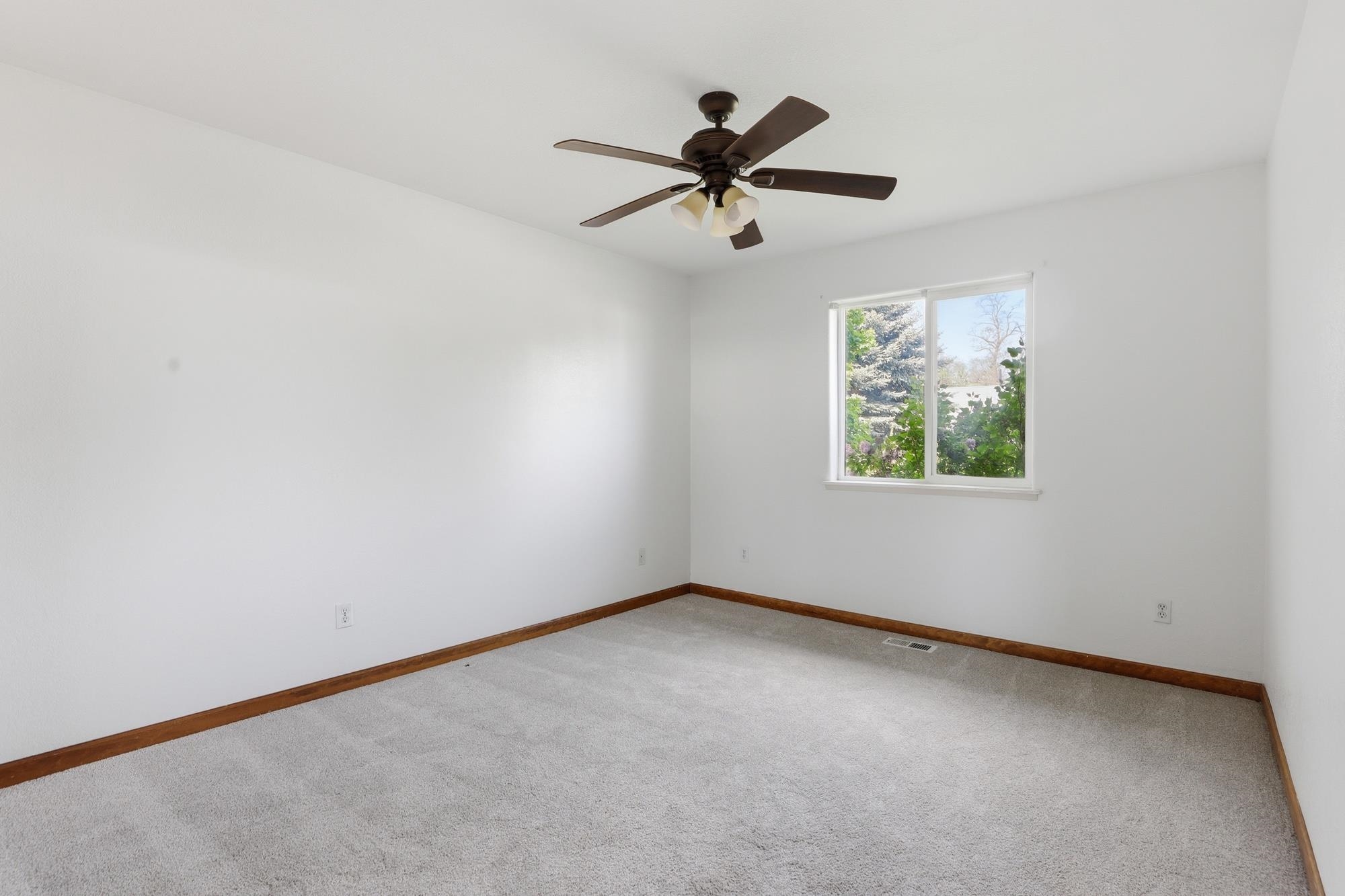 123 N STEVENS St - Photo 16