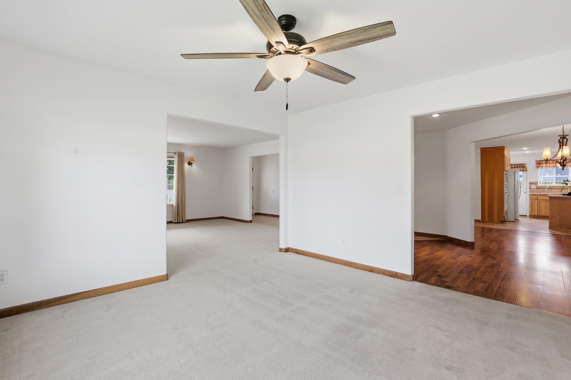 123 N STEVENS St - Photo 6