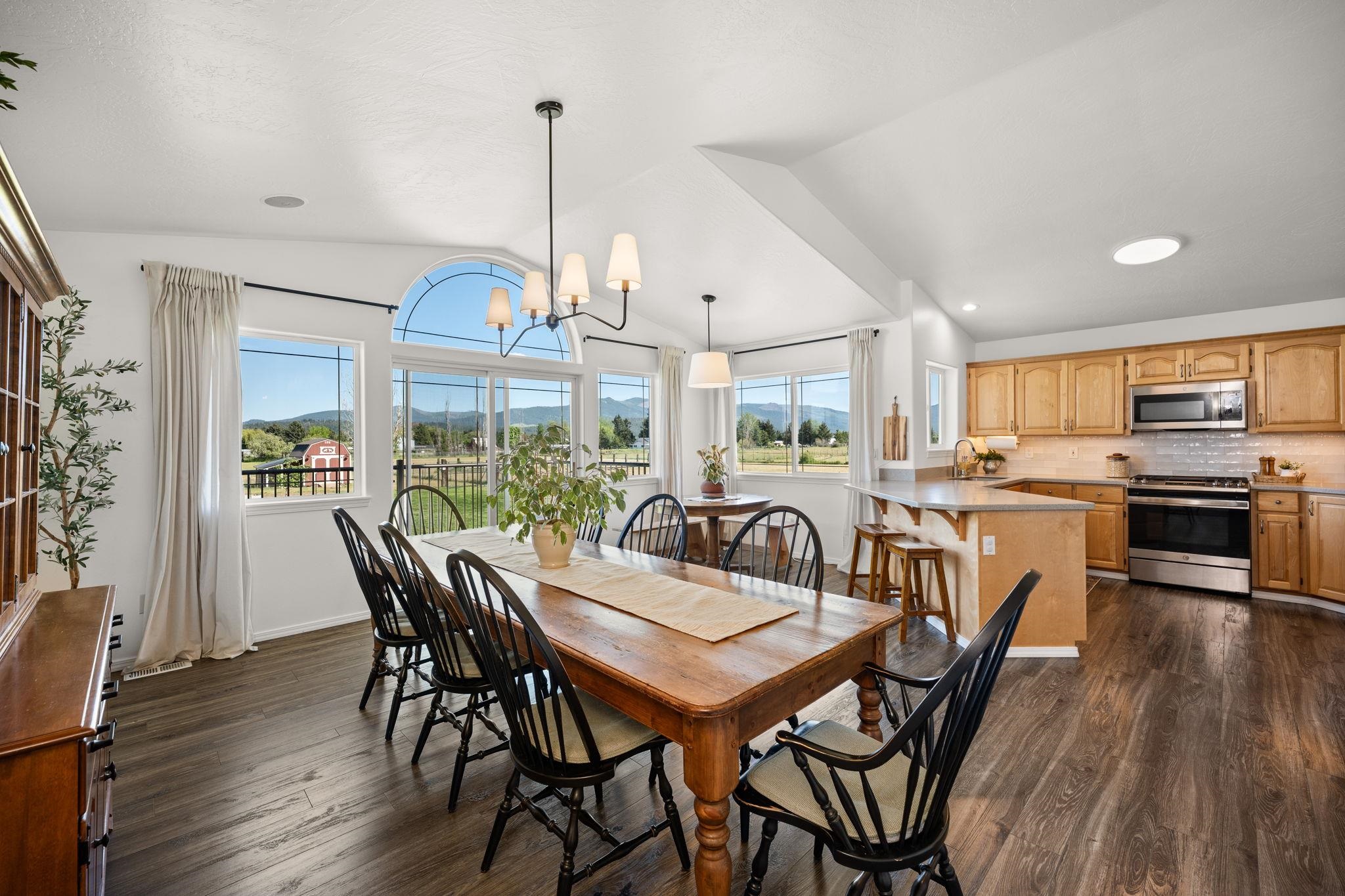 3718 N Arden Rd - Photo 11