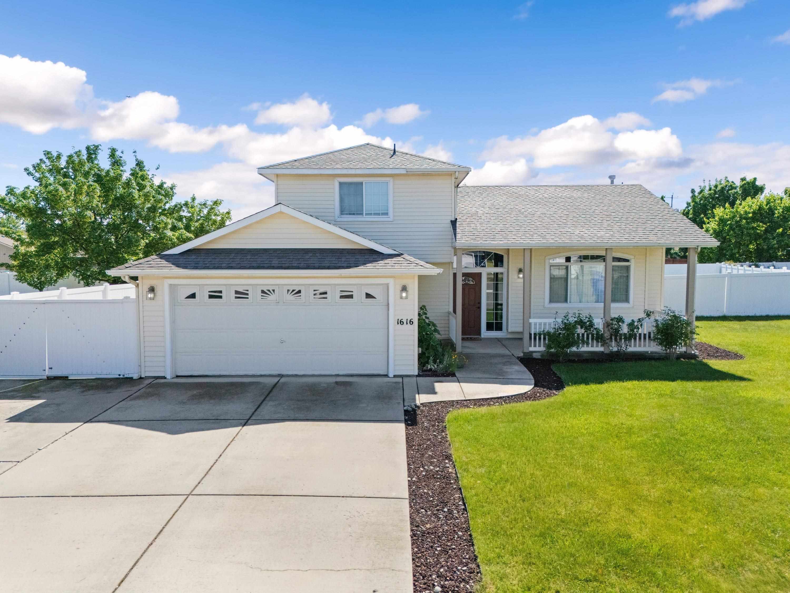1616 N Rio Grande Ln - Photo 1