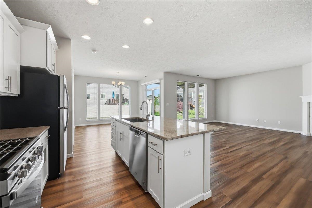 1613 W Lavender Ct - Photo 6