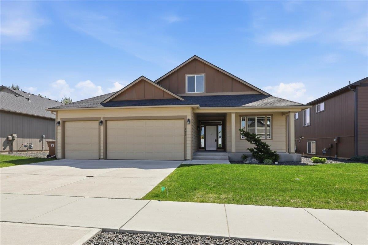 8412 N Summerhill Ln - Photo 1