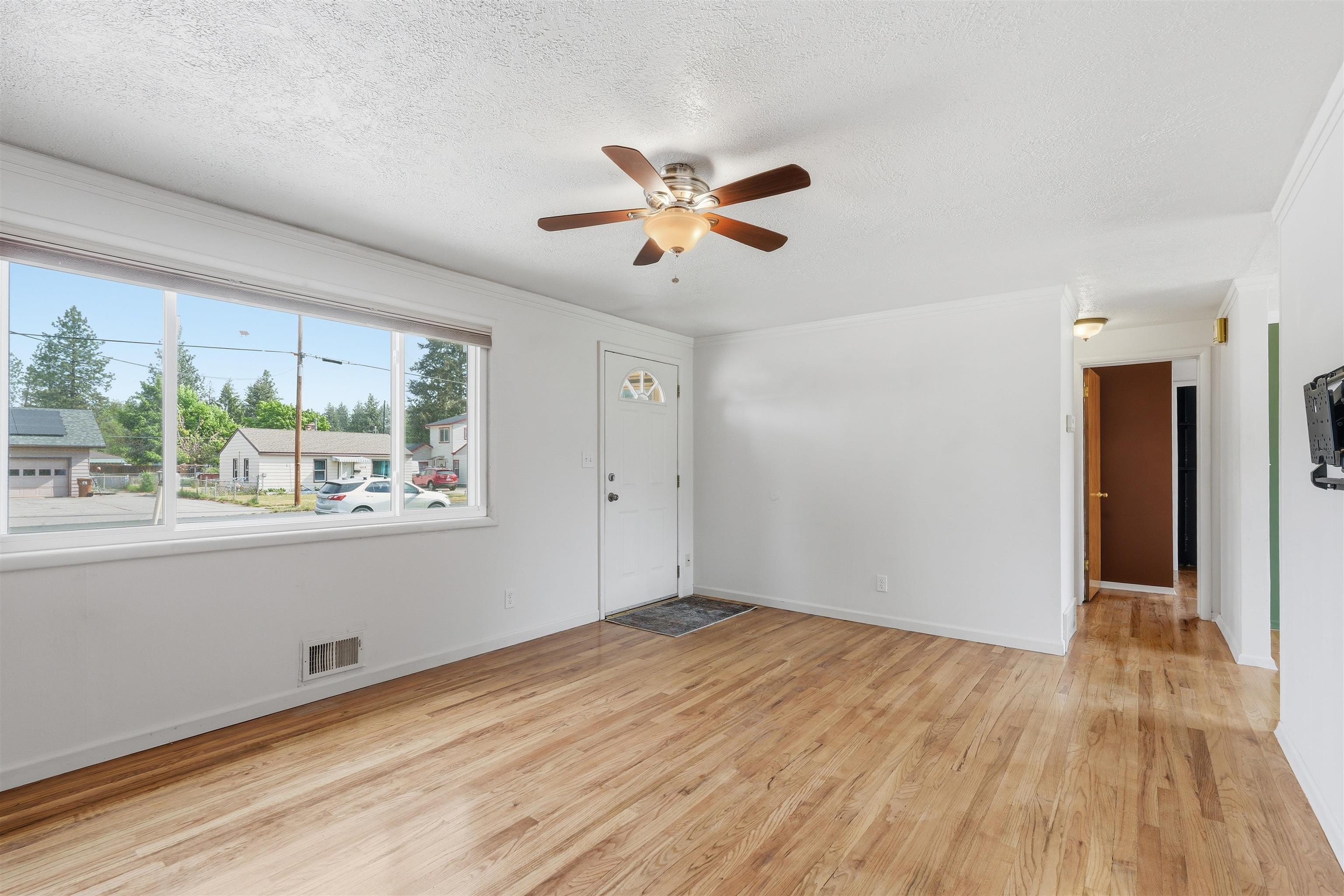 4011 W Everett Ave - Photo 10