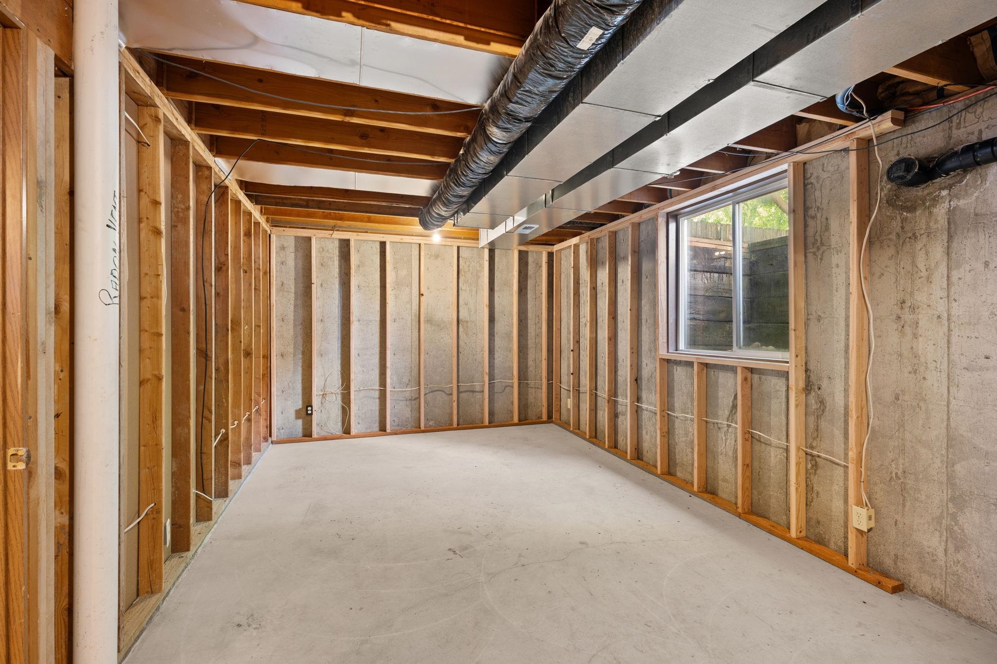 14517 E Broadway Ave - Photo 21