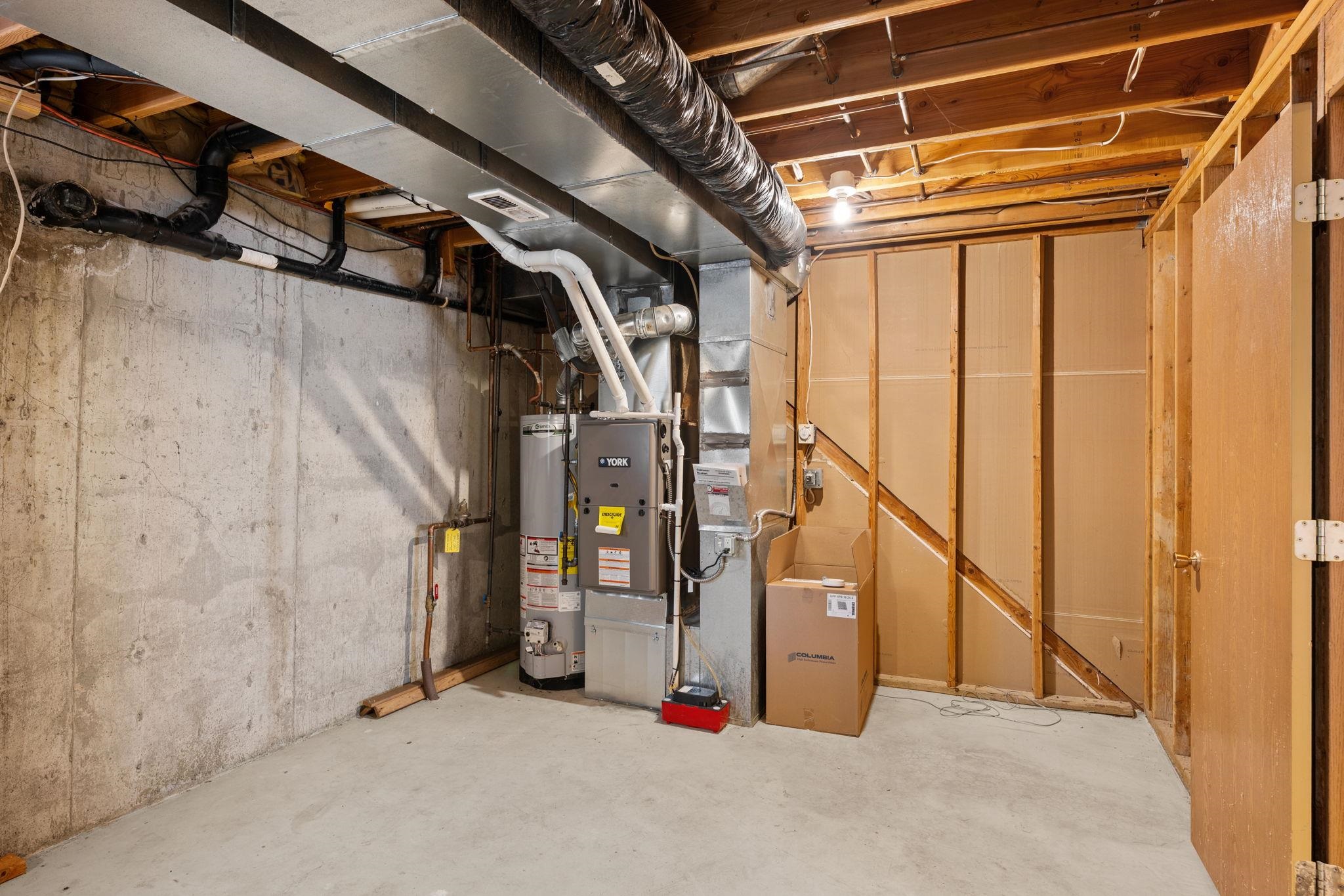 14517 E Broadway Ave - Photo 22