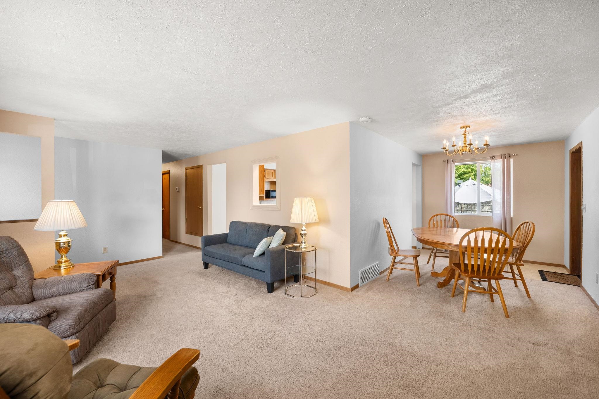 14517 E Broadway Ave - Photo 5