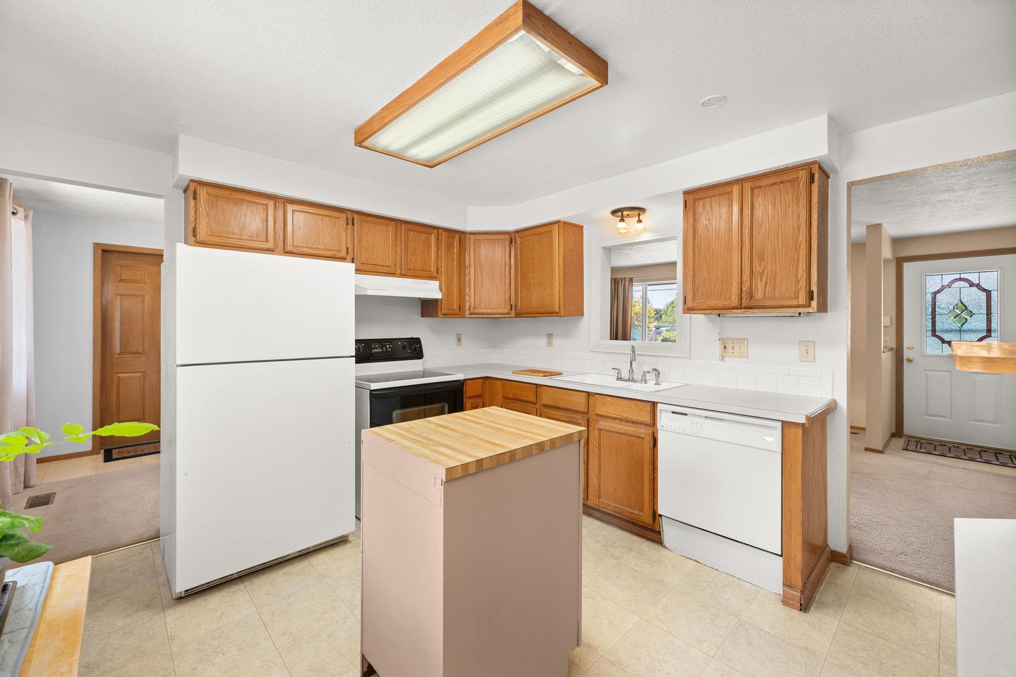14517 E Broadway Ave - Photo 7