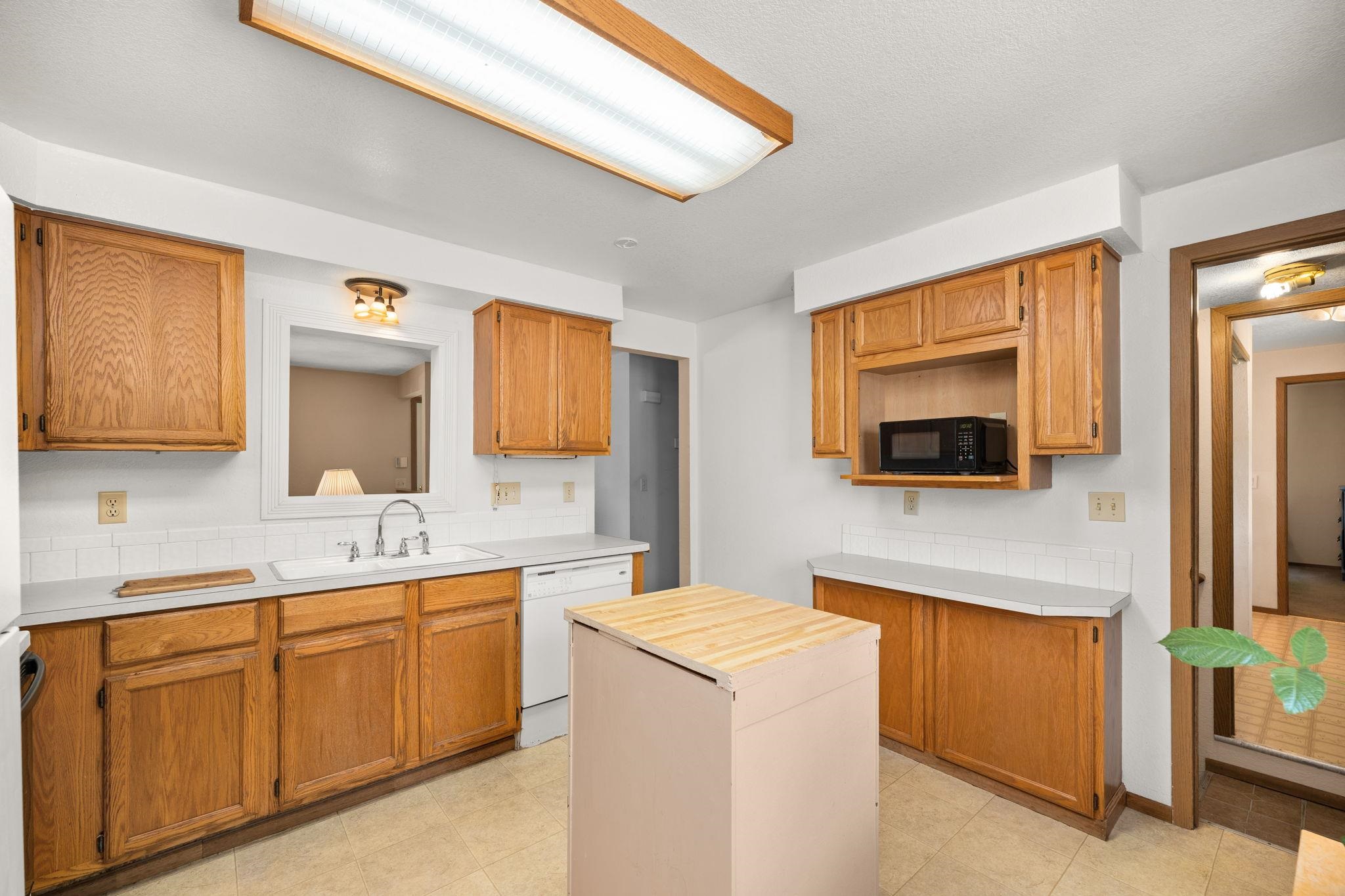 14517 E Broadway Ave - Photo 9
