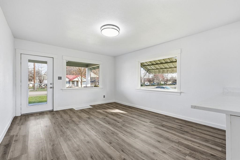 6307 N Regal St - Photo 9