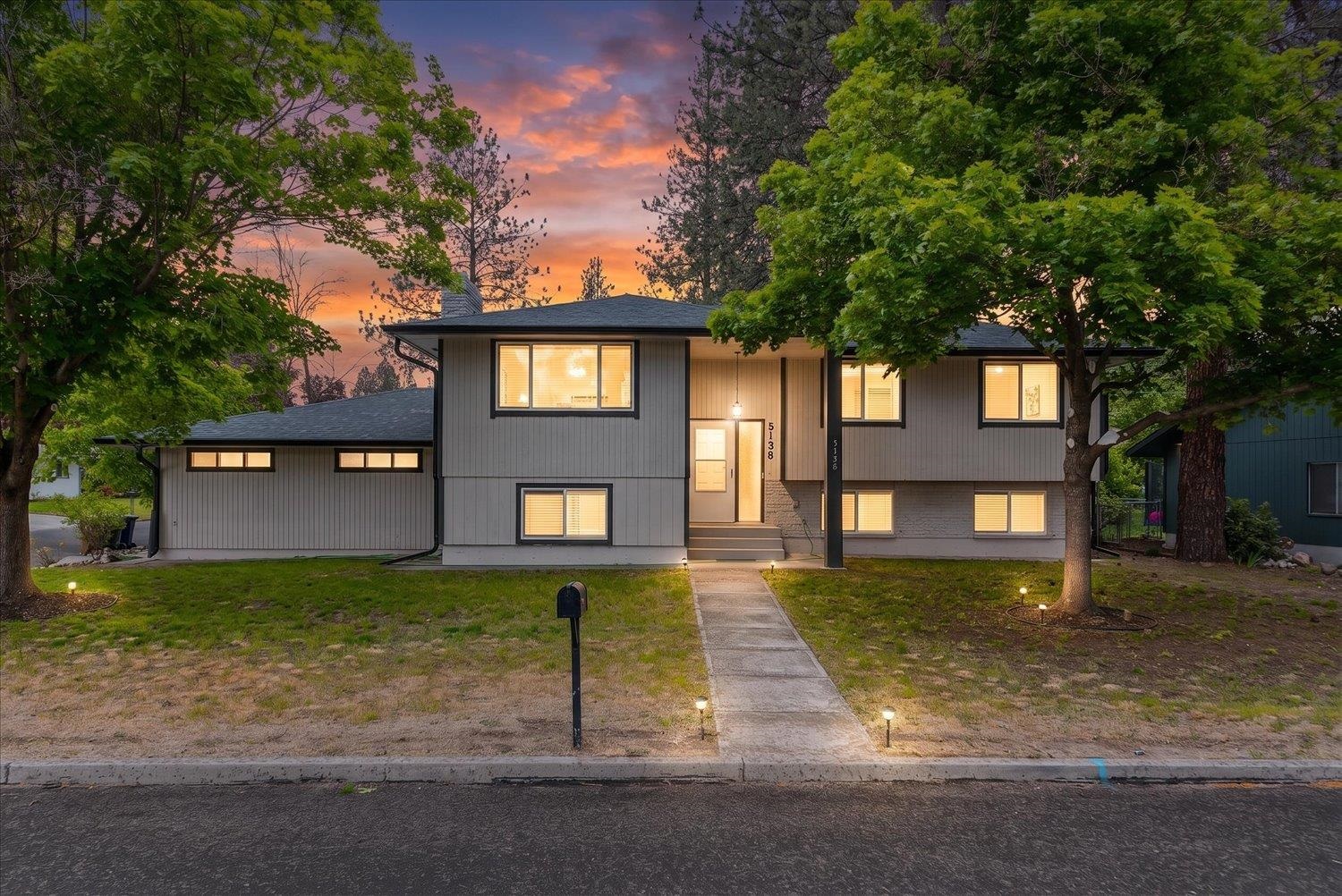 5138 W Rosewood Ave - Photo 1