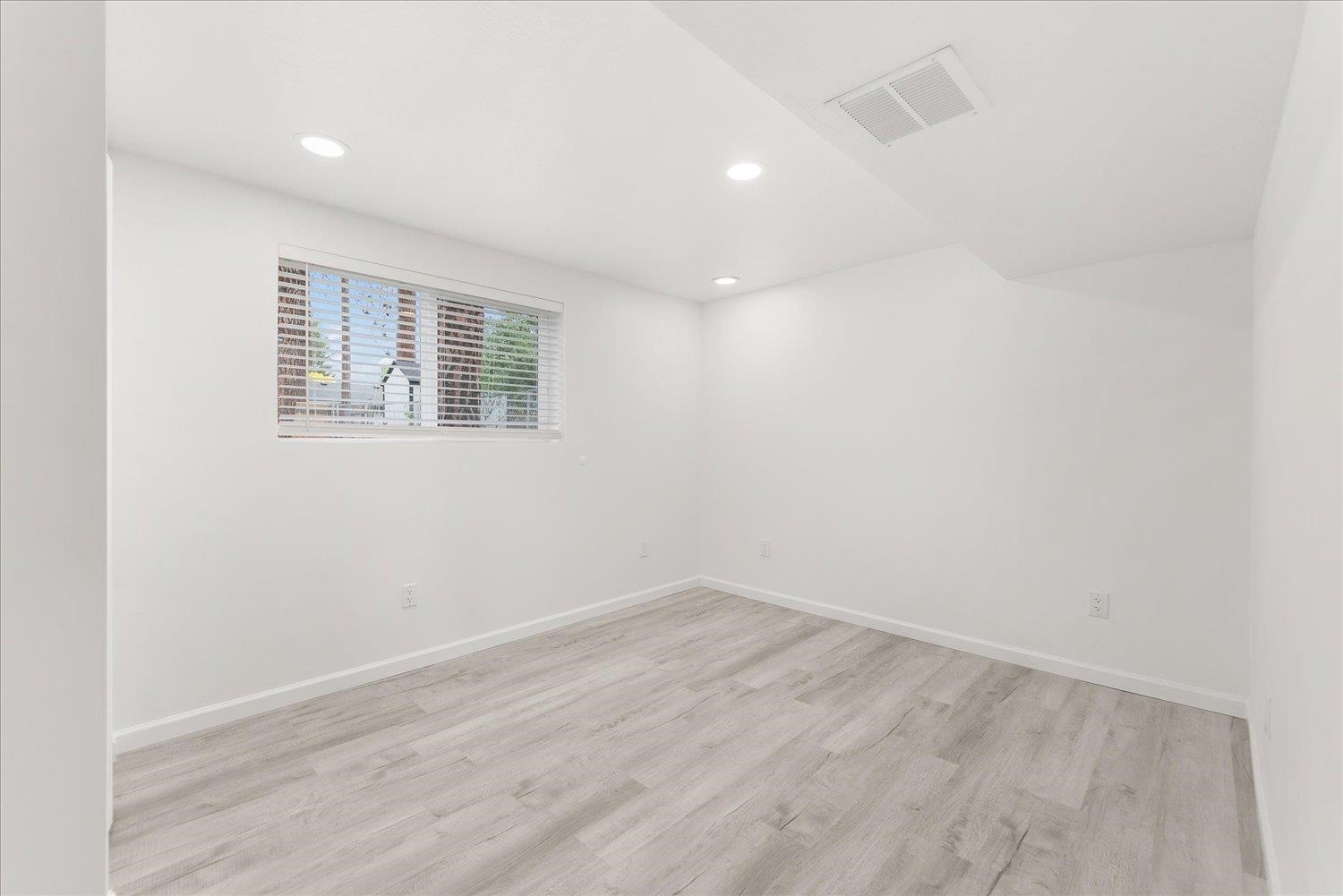 5138 W Rosewood Ave - Photo 17