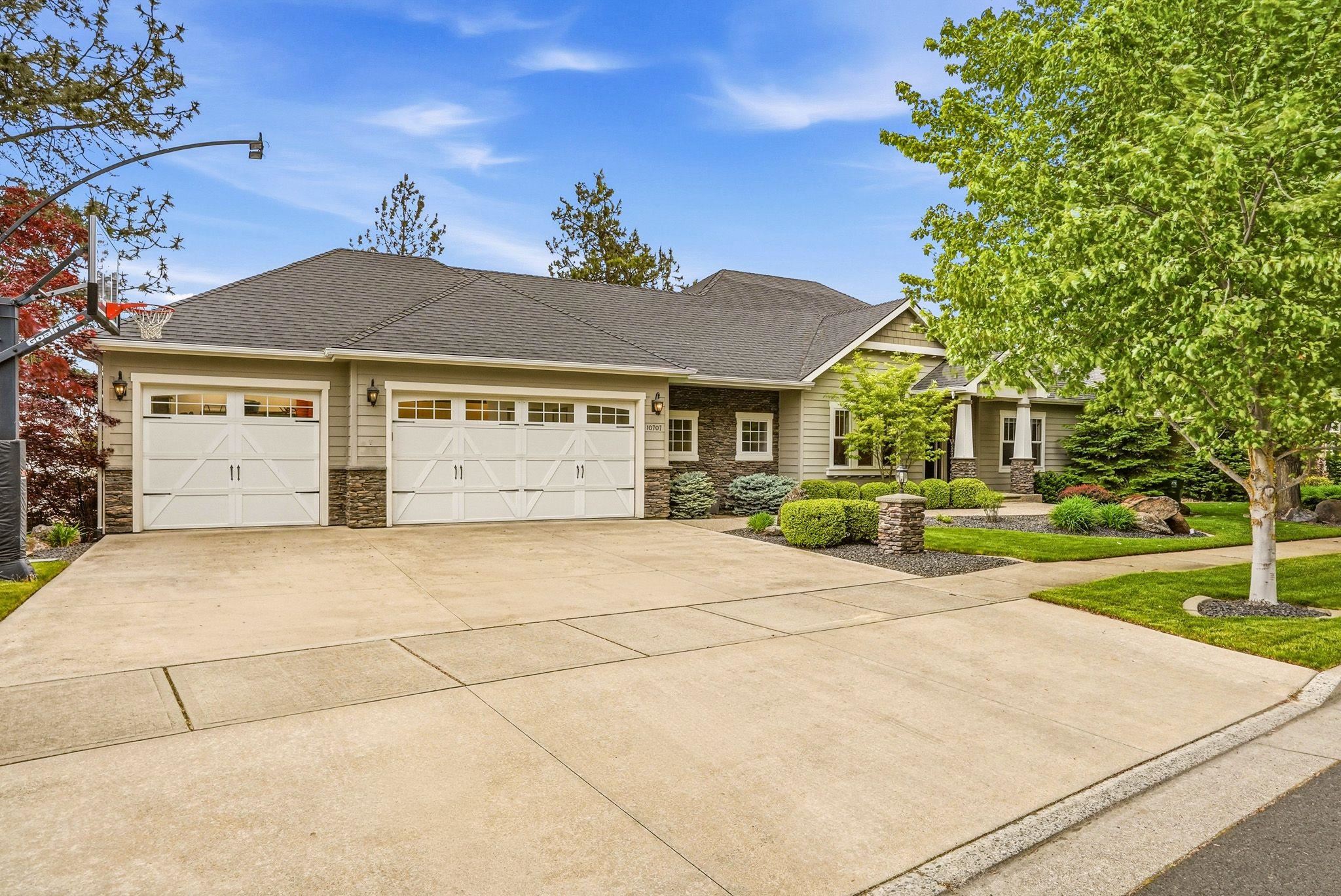10707 N Fleetwood Ct - Photo 2