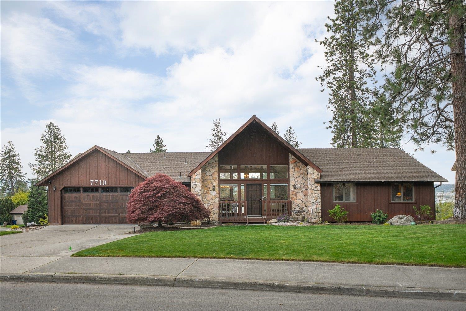 7710 E Columbia Dr - Photo 1