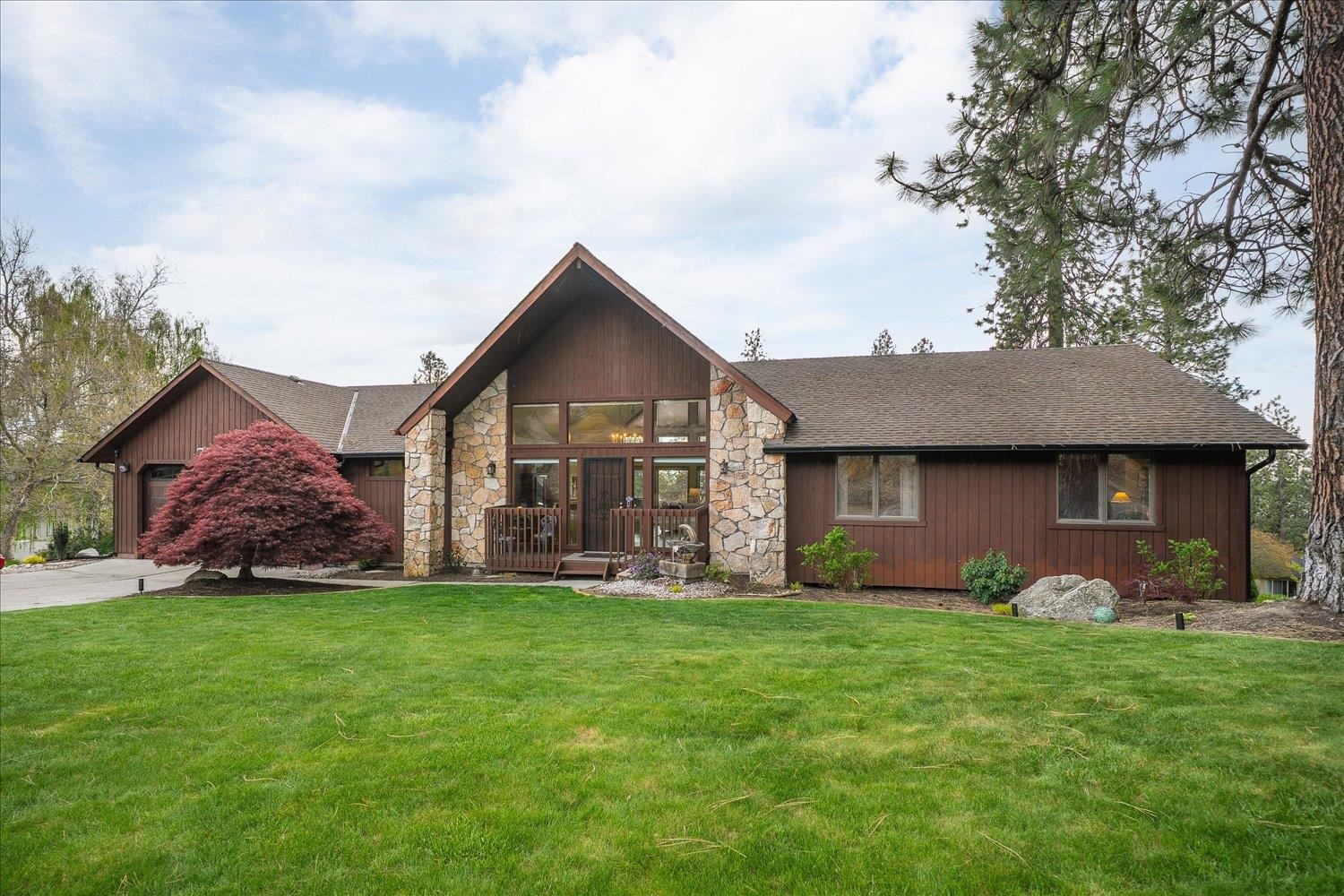 7710 E Columbia Dr - Photo 3