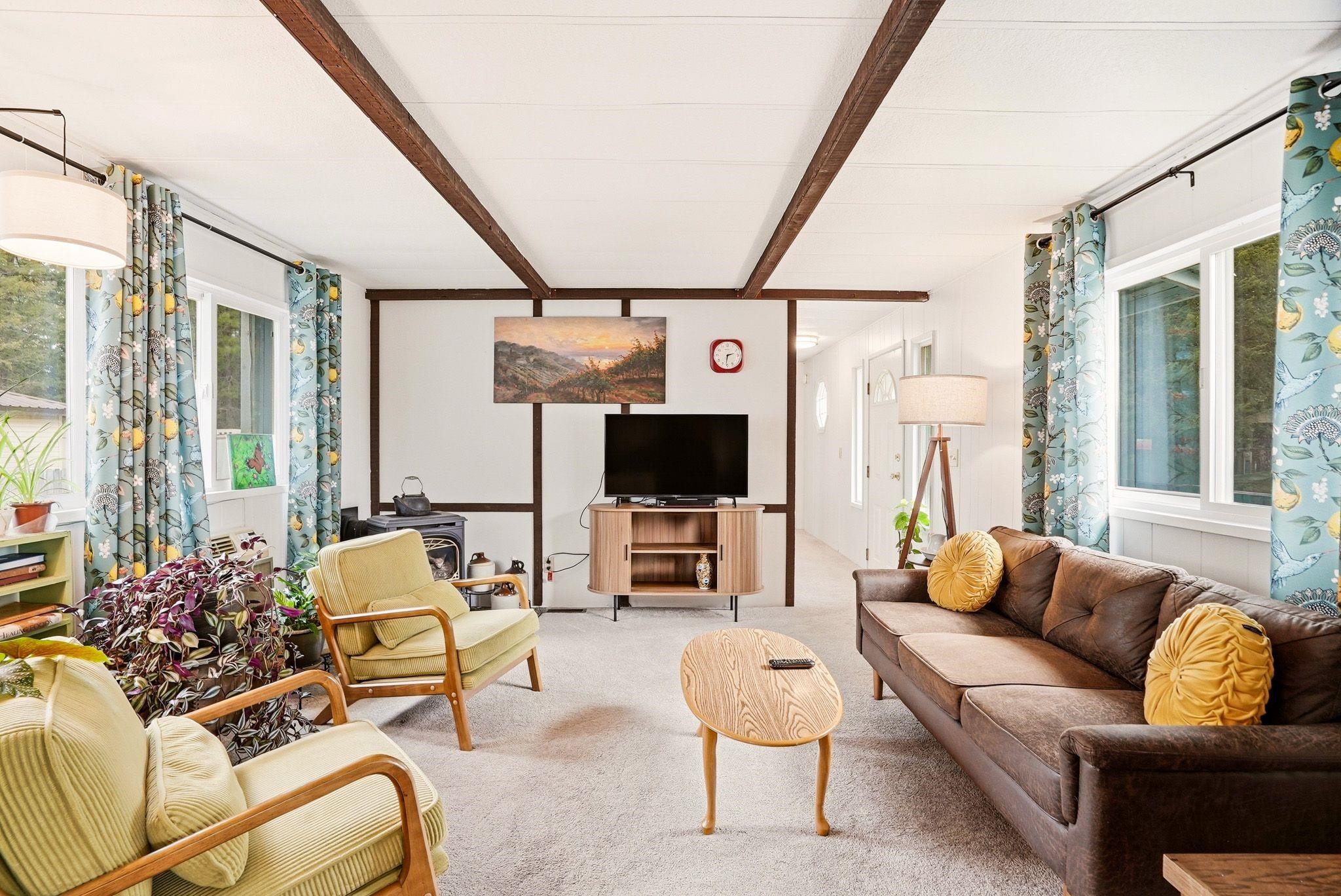 303 Woodard Ave - Photo 4