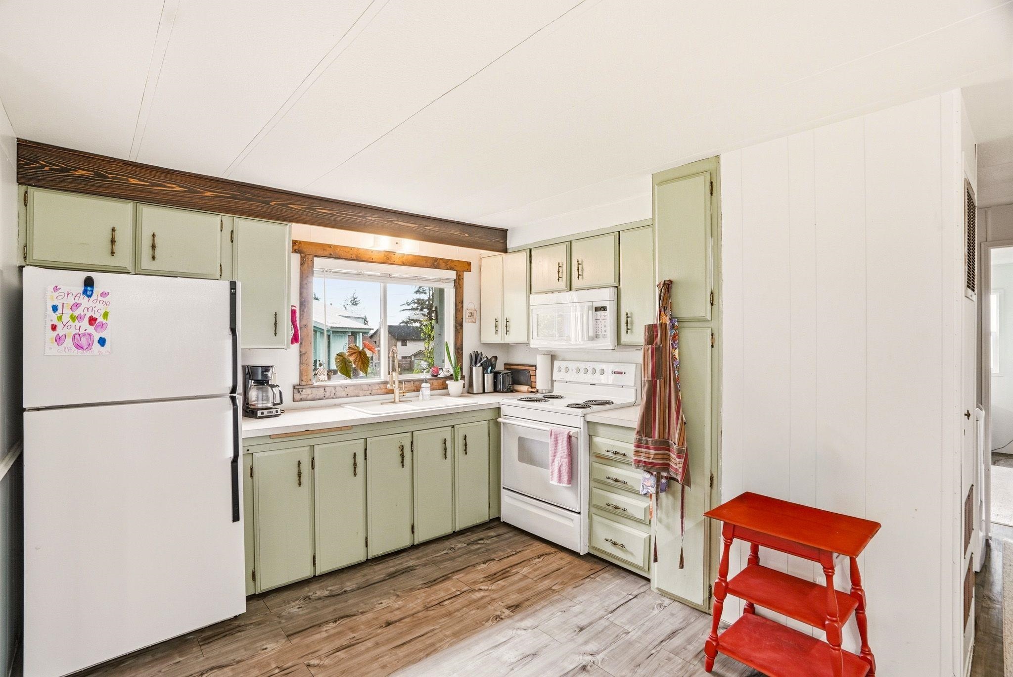 303 Woodard Ave - Photo 6
