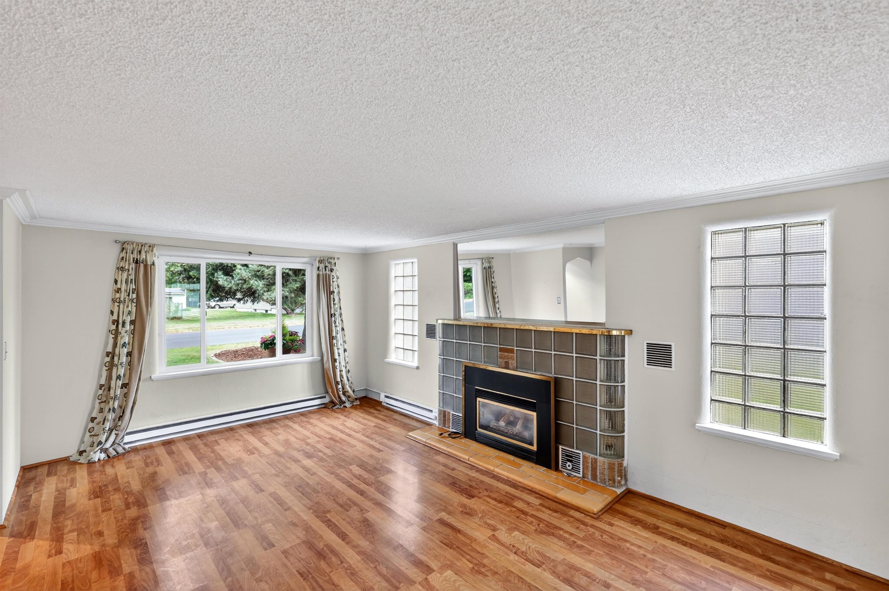 2921 N Locust Rd - Photo 3