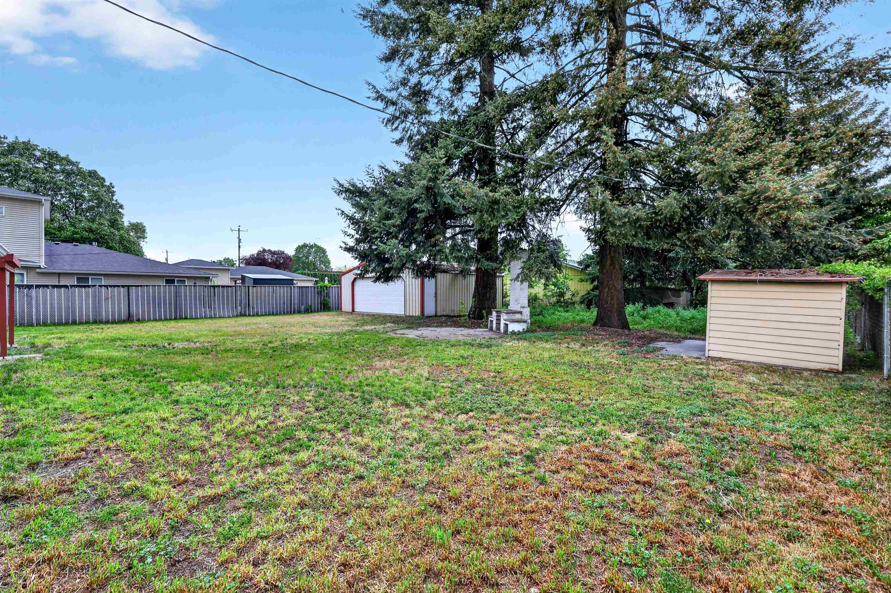 2921 N Locust Rd - Photo 33