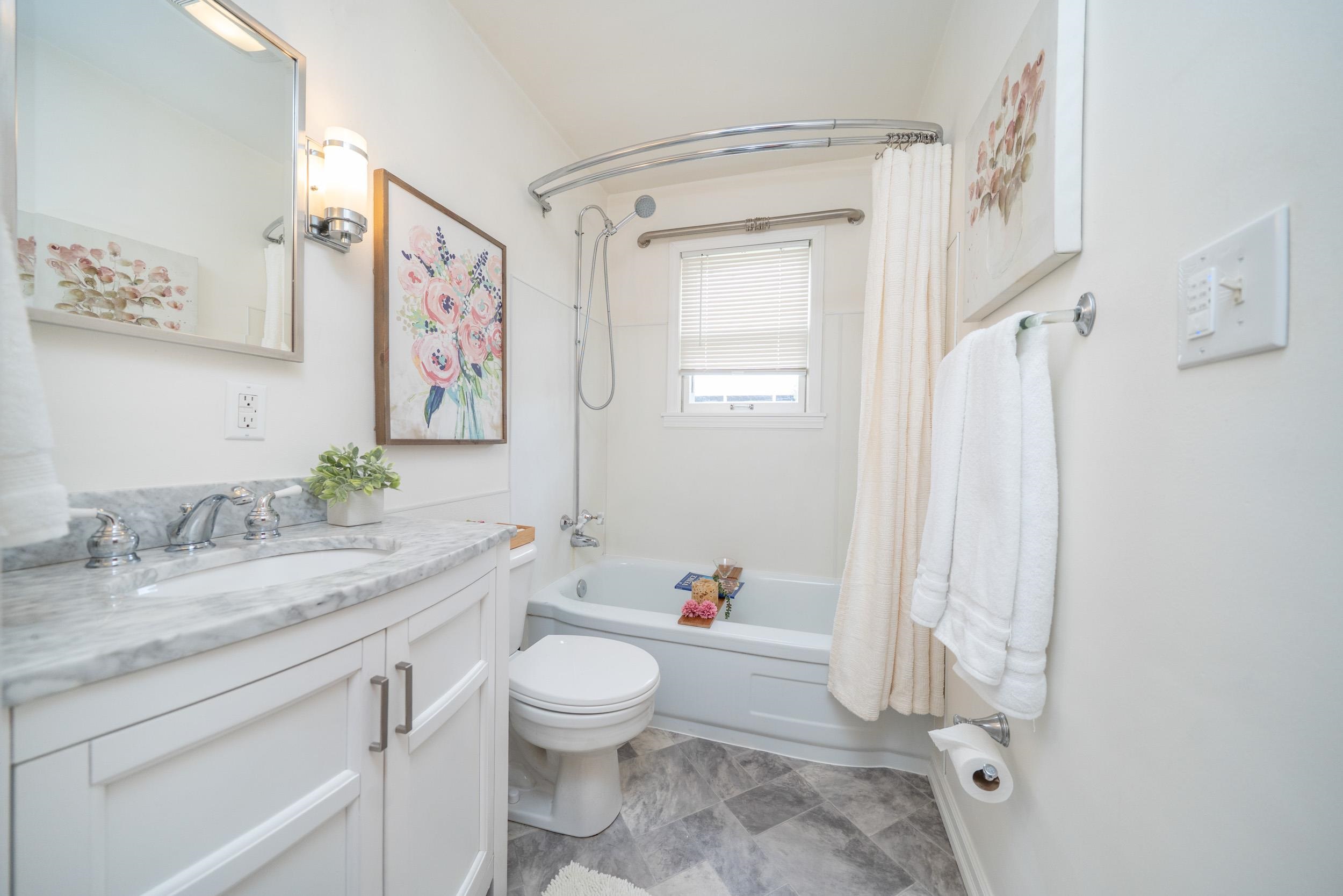 211 E Hoffman Ave - Photo 17