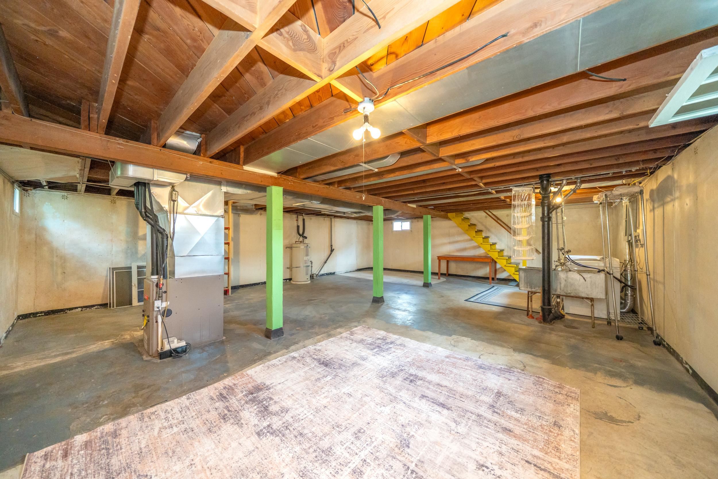 211 E Hoffman Ave - Photo 31