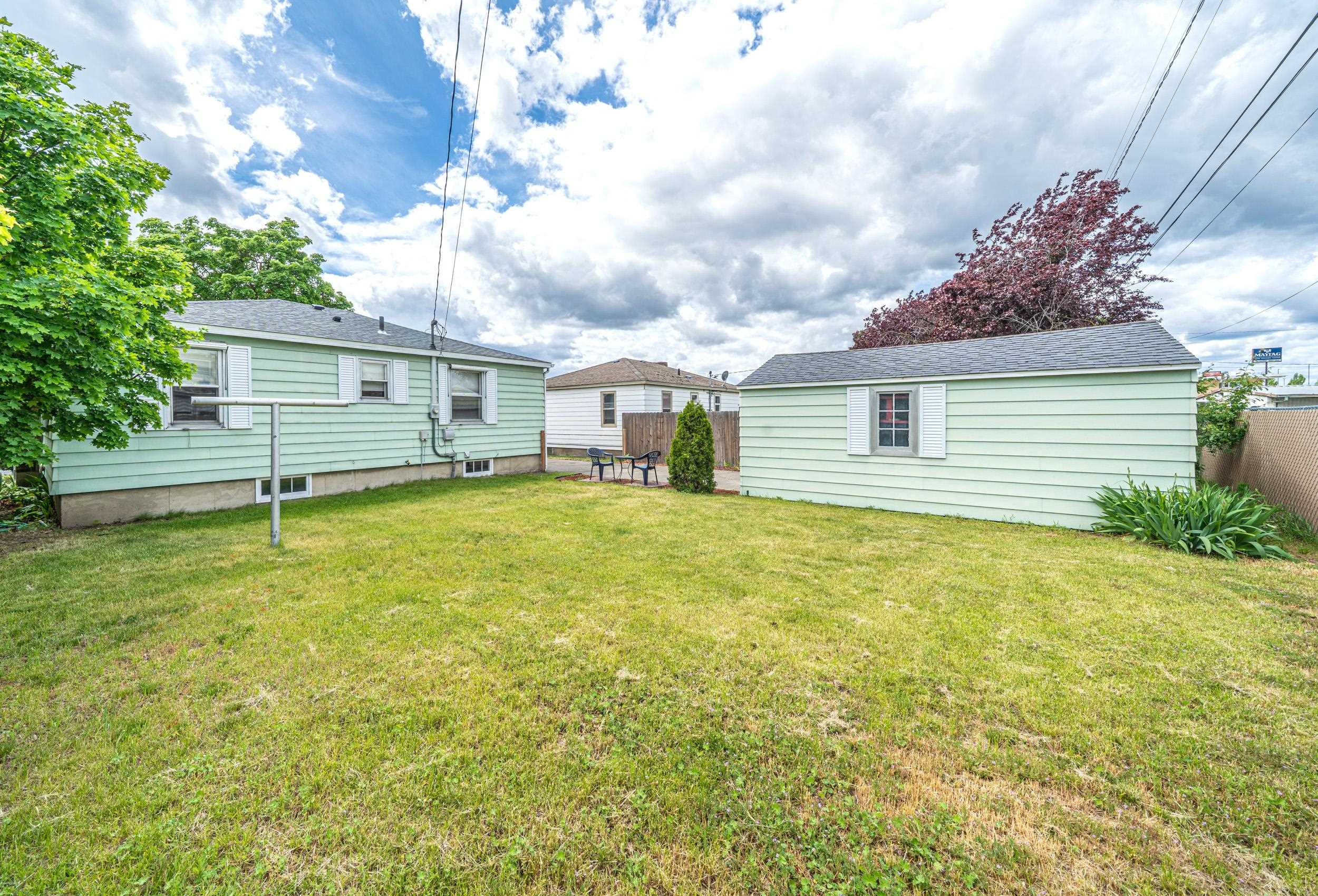 211 E Hoffman Ave - Photo 34