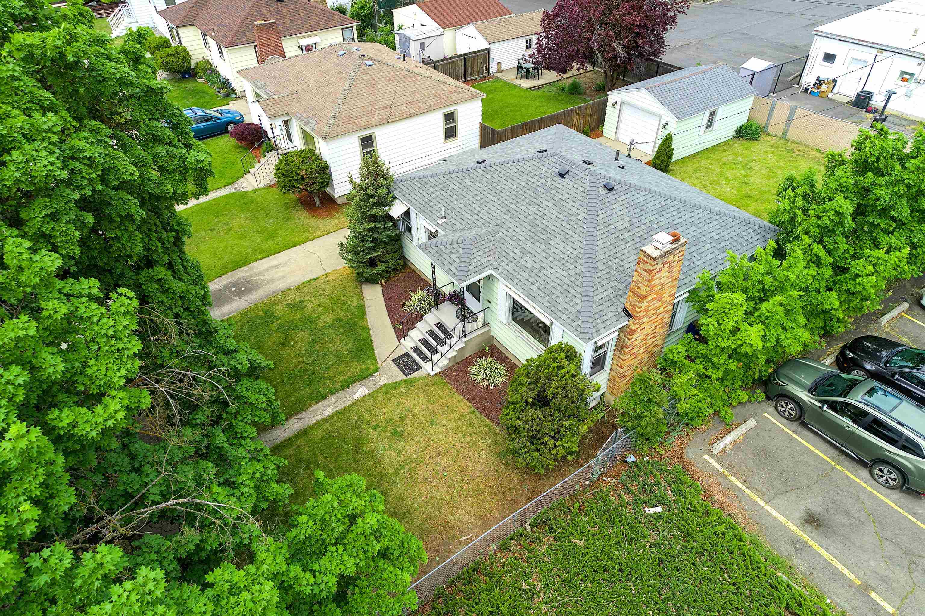 211 E Hoffman Ave - Photo 39
