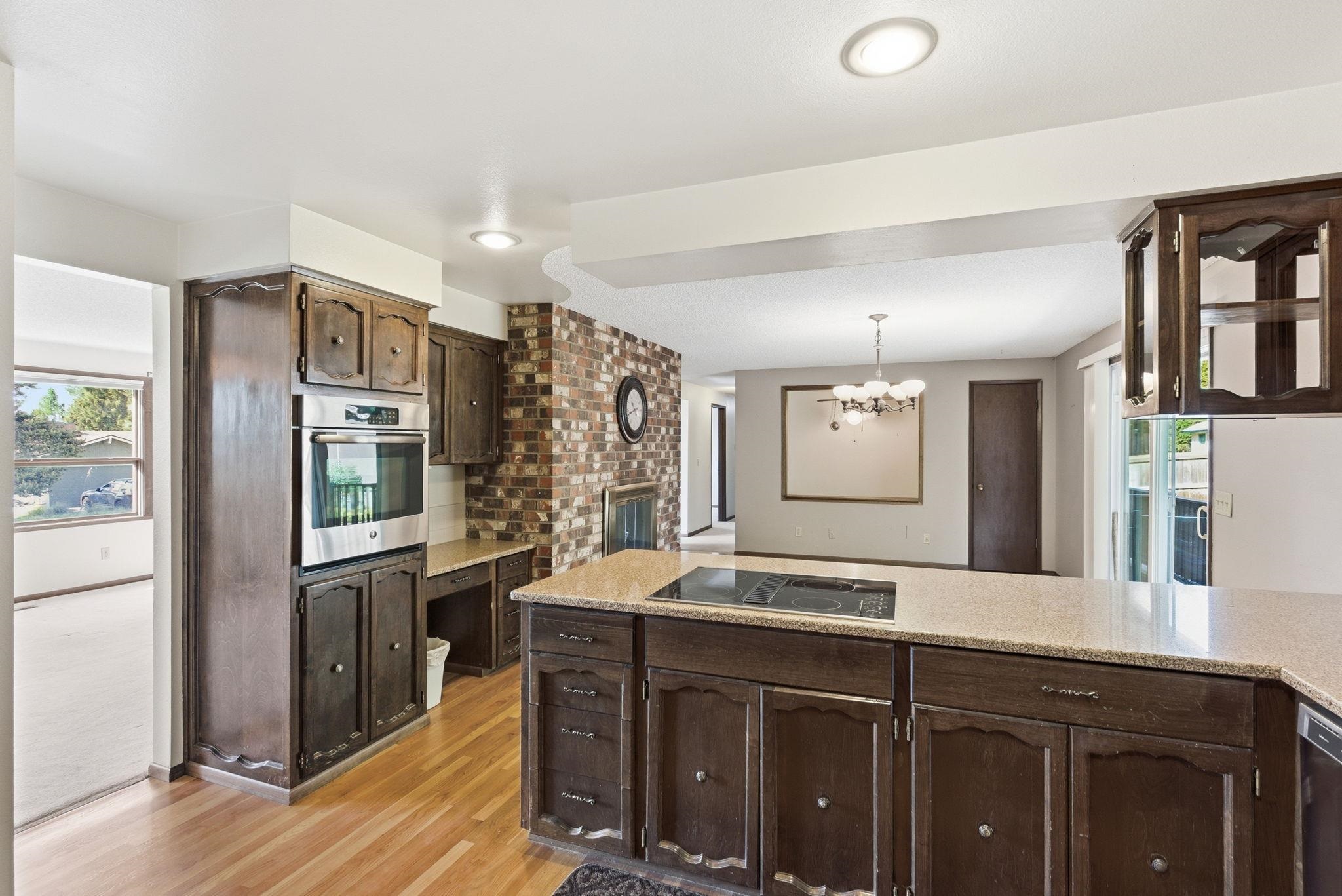 5207 S Dearborn Dr - Photo 2