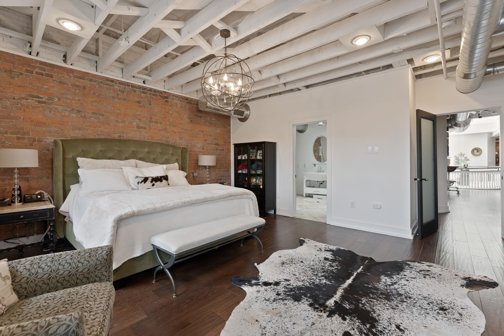 401 W 1st Ave - Photo 16