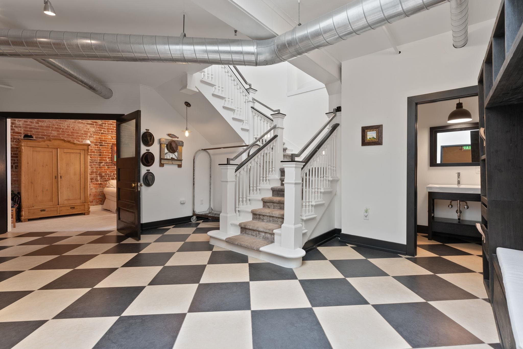 401 W 1st Ave - Photo 29