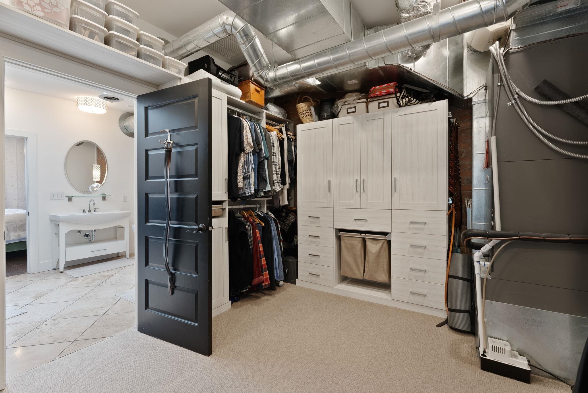 401 W 1st Ave - Photo 30