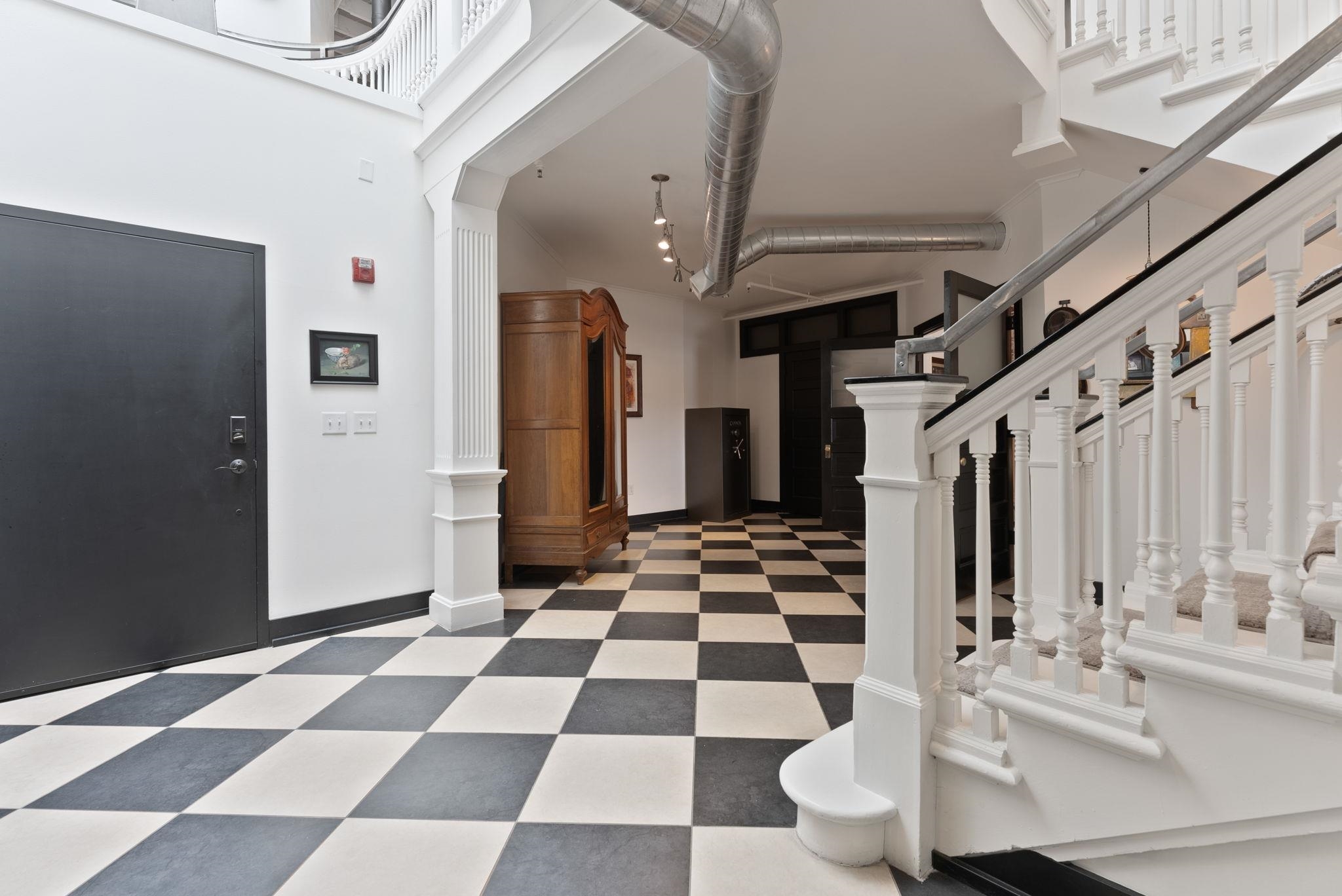 401 W 1st Ave - Photo 32