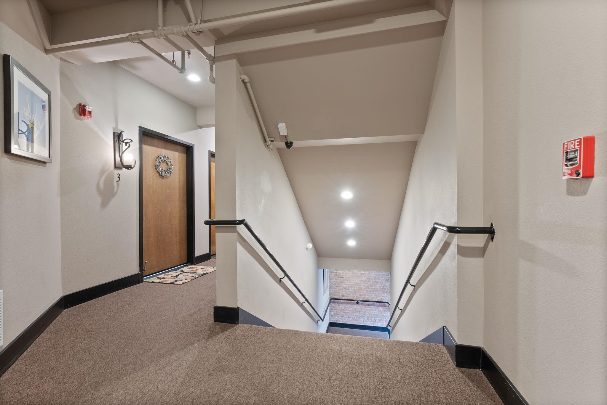 401 W 1st Ave - Photo 34