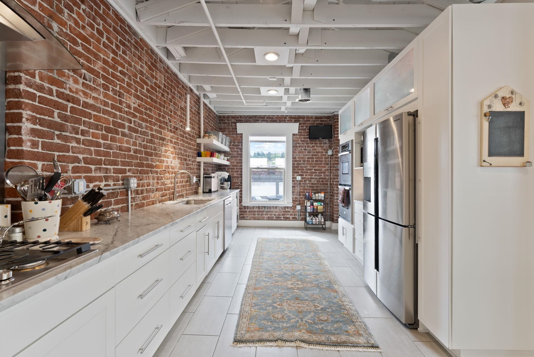 401 W 1st Ave - Photo 9