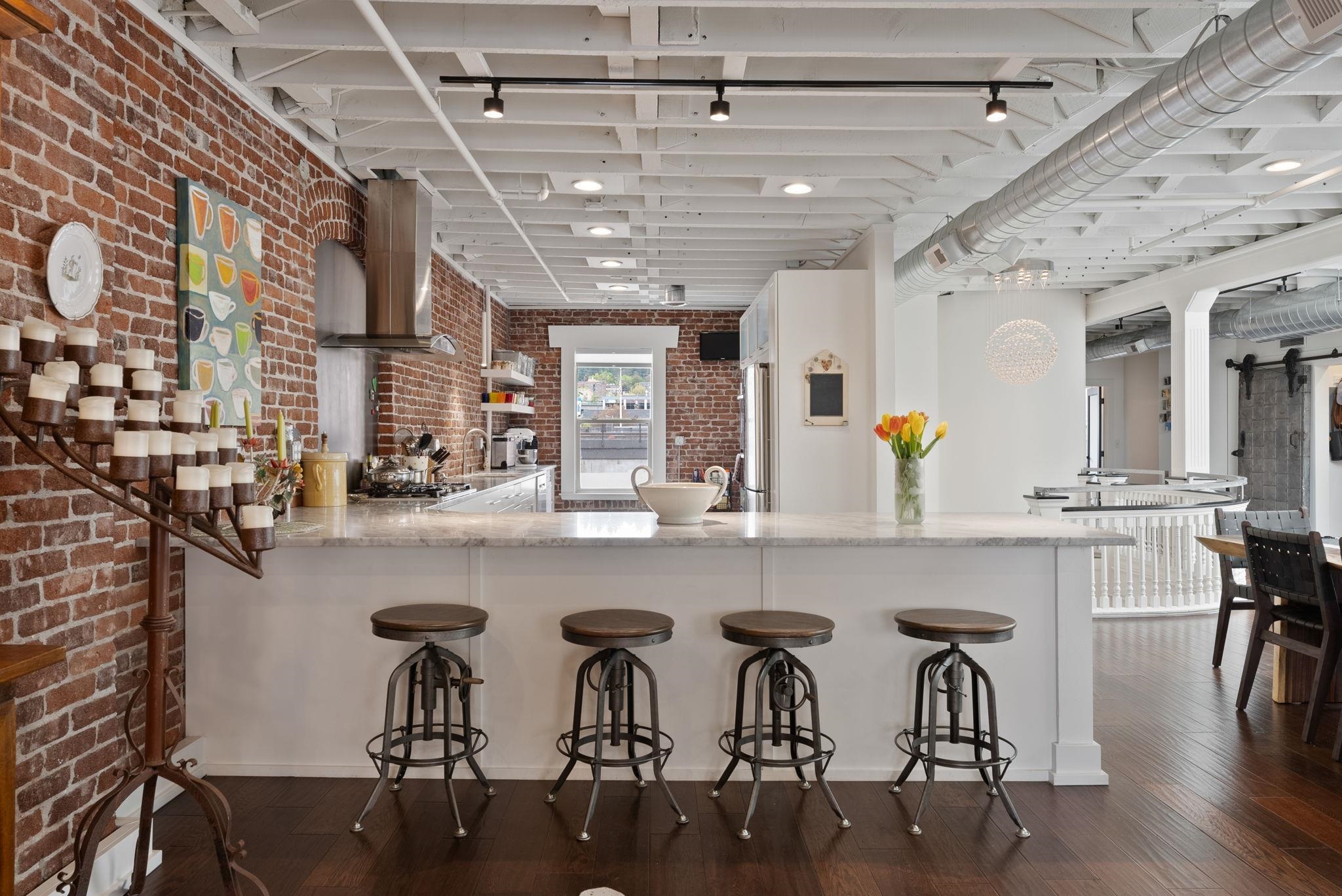 401 W 1st Ave - Photo 10