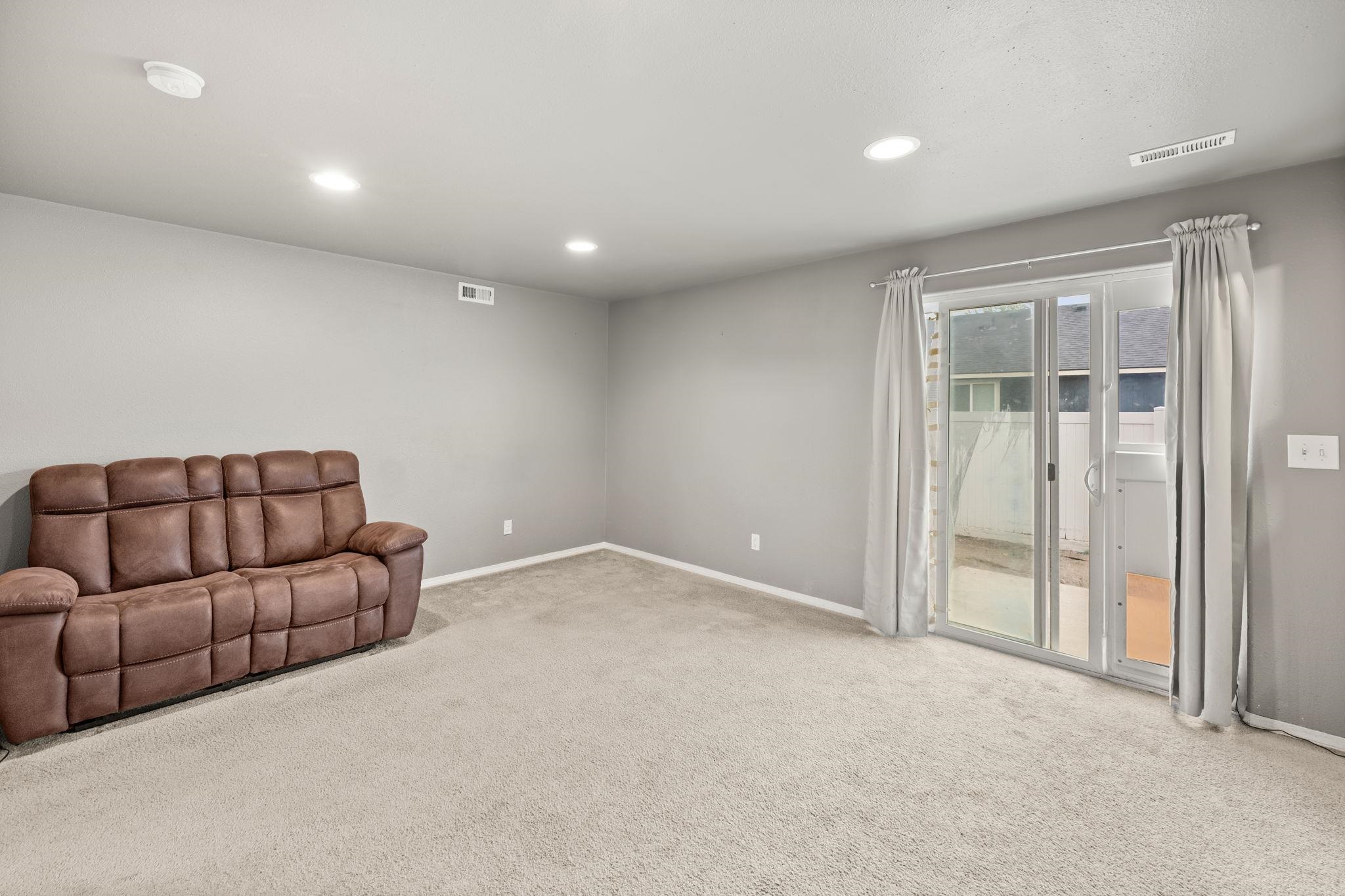 12417 W Pacific Ct - Photo 16