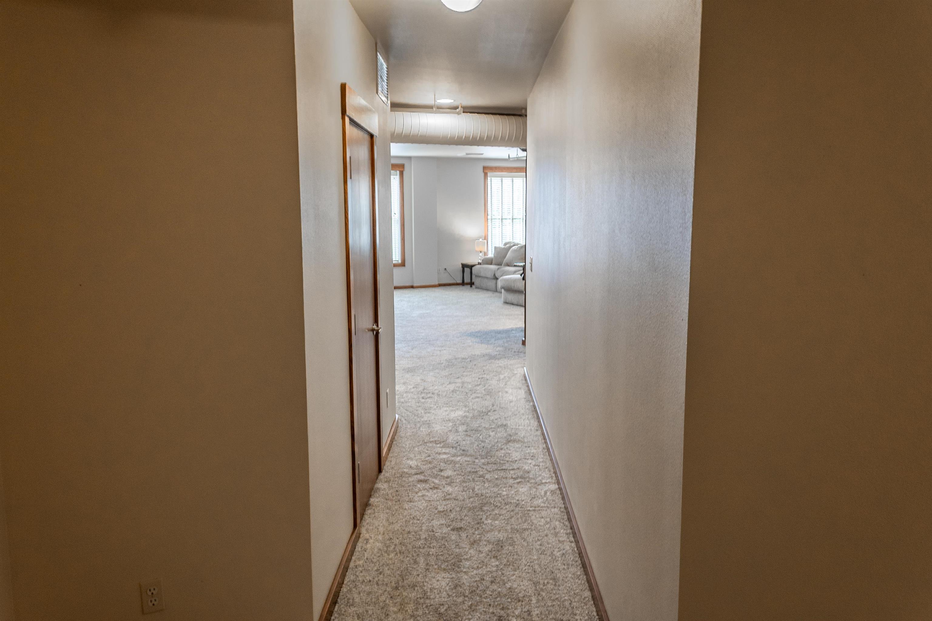 315 W Riverside Ave - Photo 14