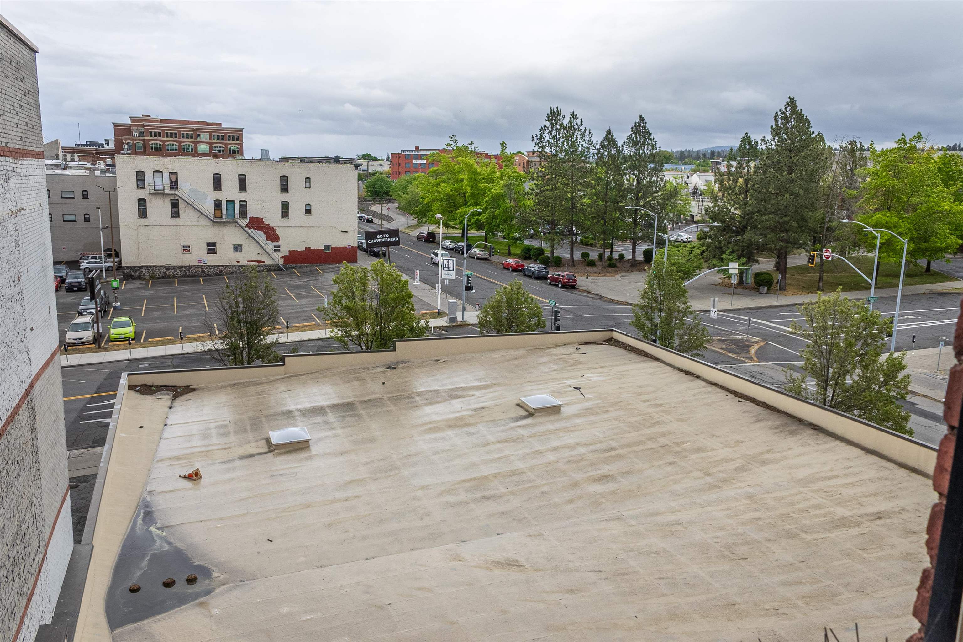 315 W Riverside Ave - Photo 15
