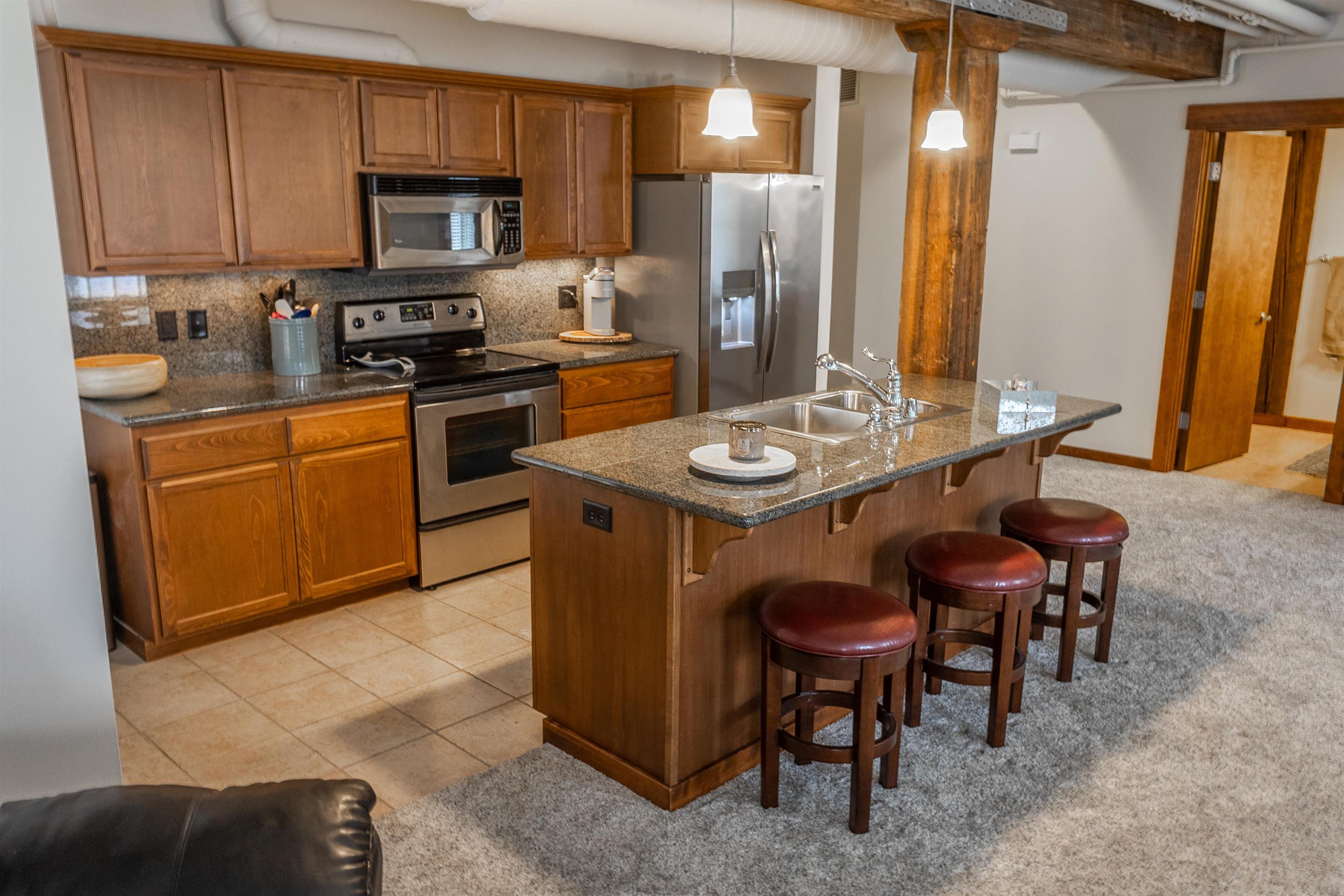 315 W Riverside Ave - Photo 3