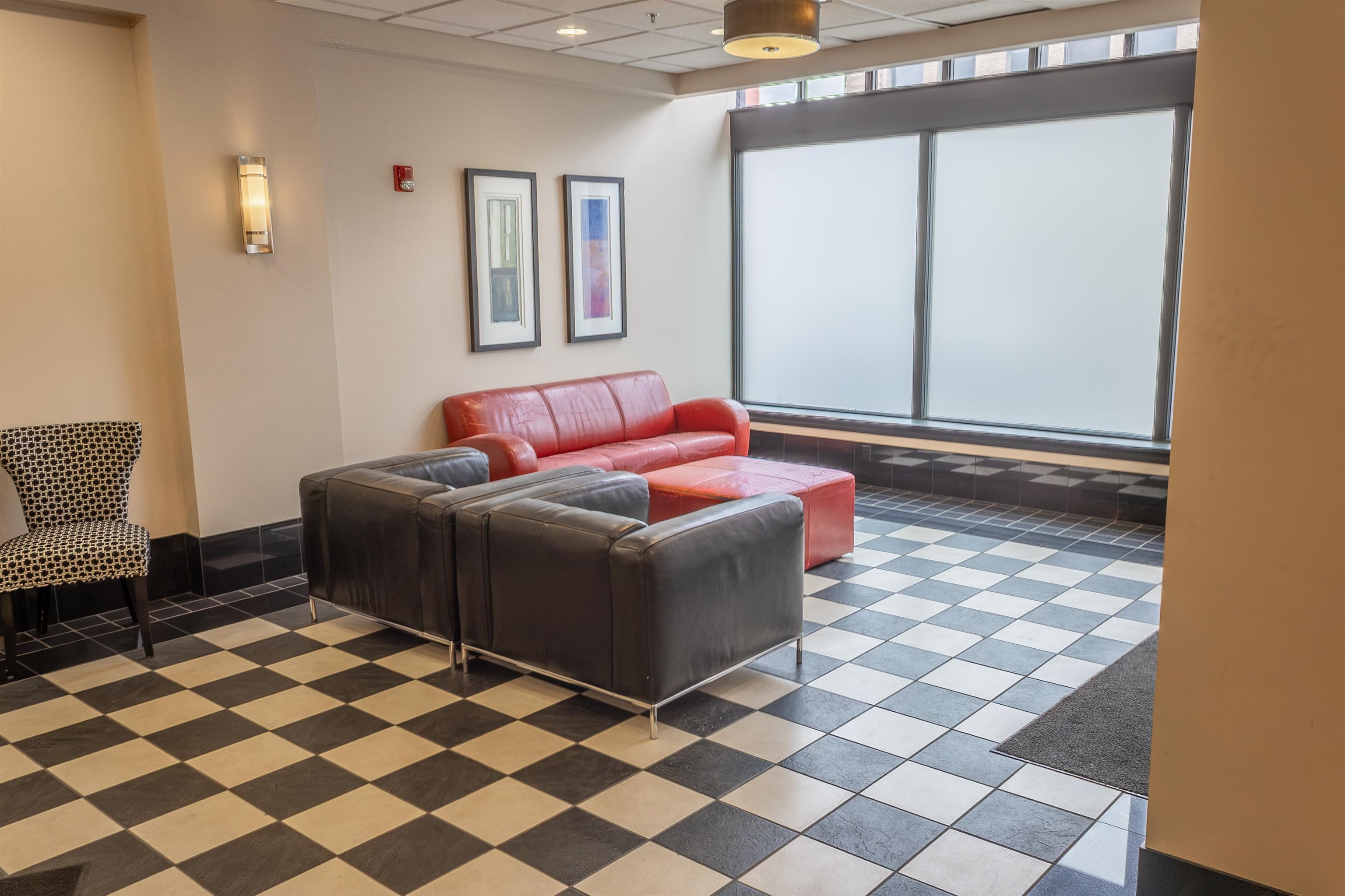 315 W Riverside Ave - Photo 21