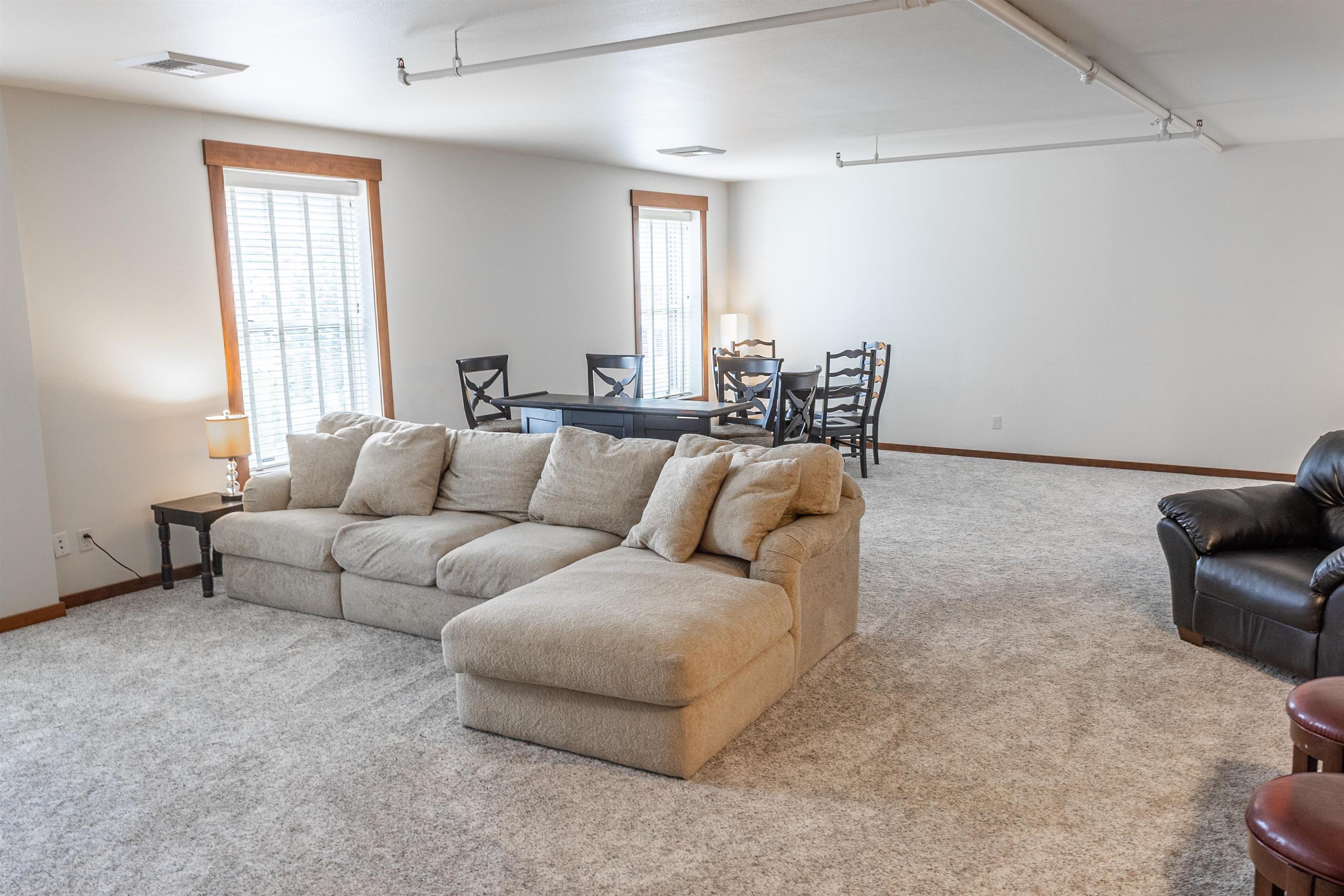 315 W Riverside Ave - Photo 6
