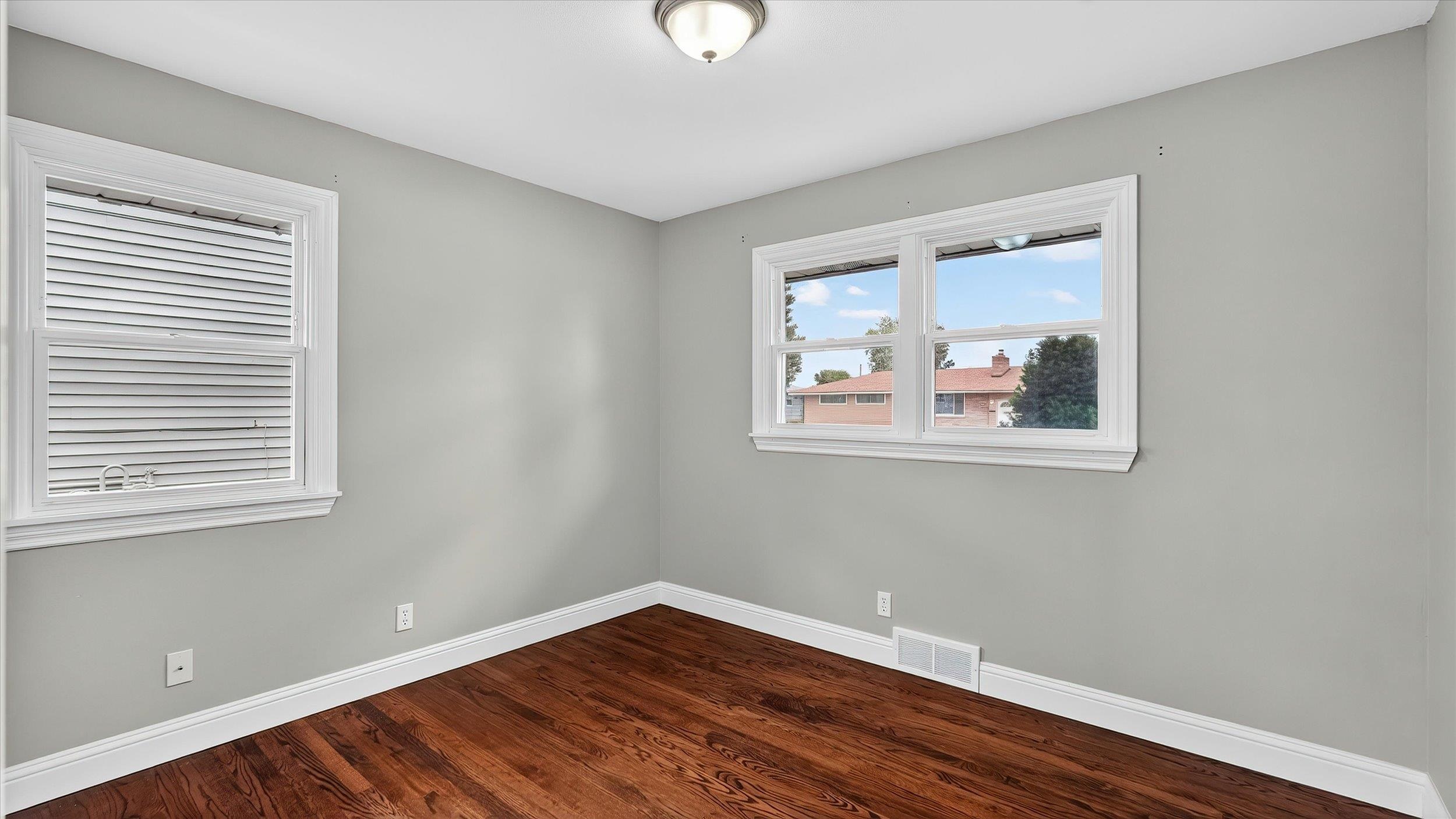 5707 N Ash St - Photo 12