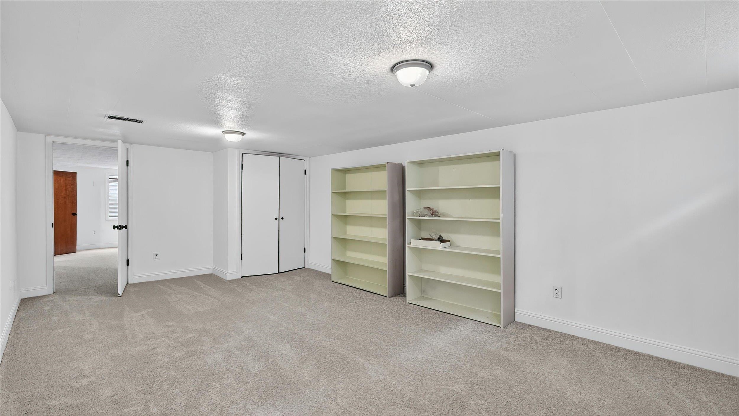 5707 N Ash St - Photo 14