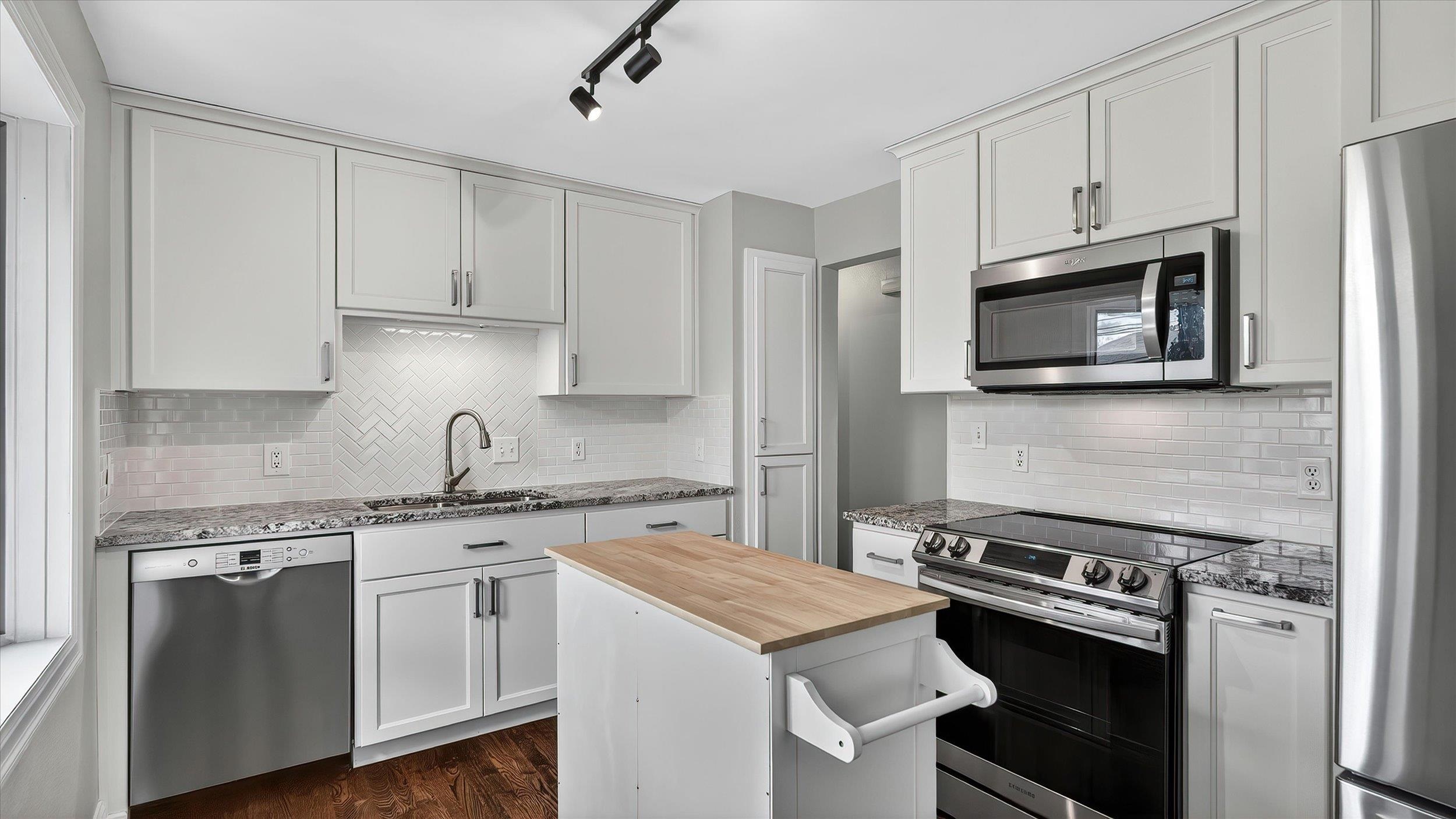5707 N Ash St - Photo 7