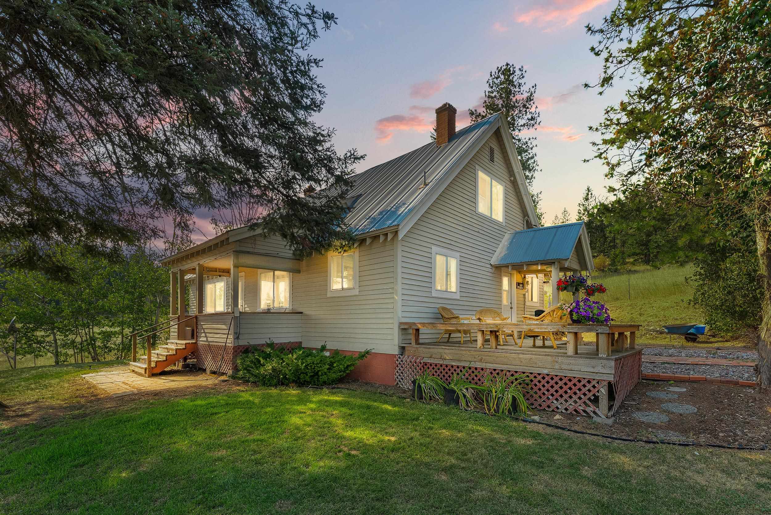 8410 W Valley Rd - Photo 1
